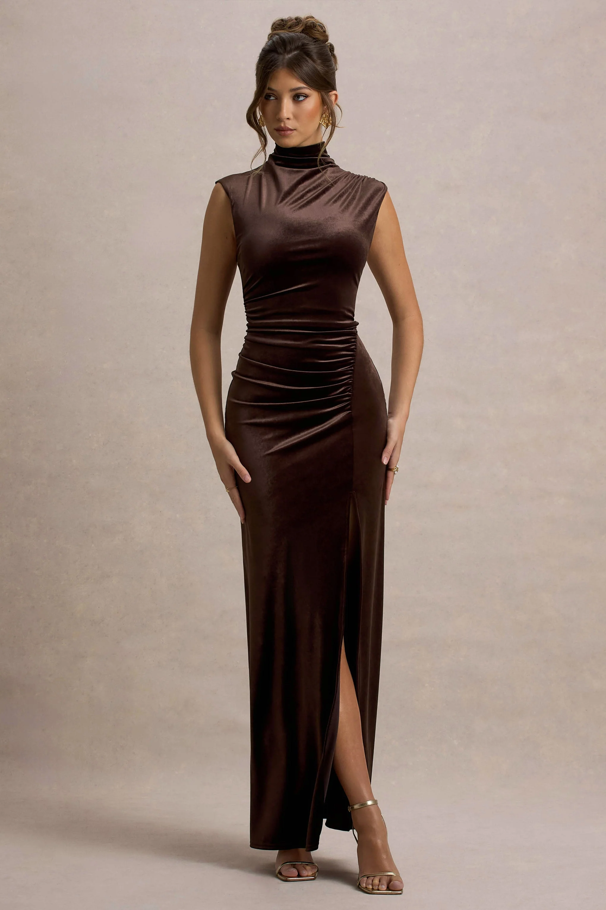 Abilene | Chocolade Fluwelen Hoge Hals Split Maxi Jurk - Image 5