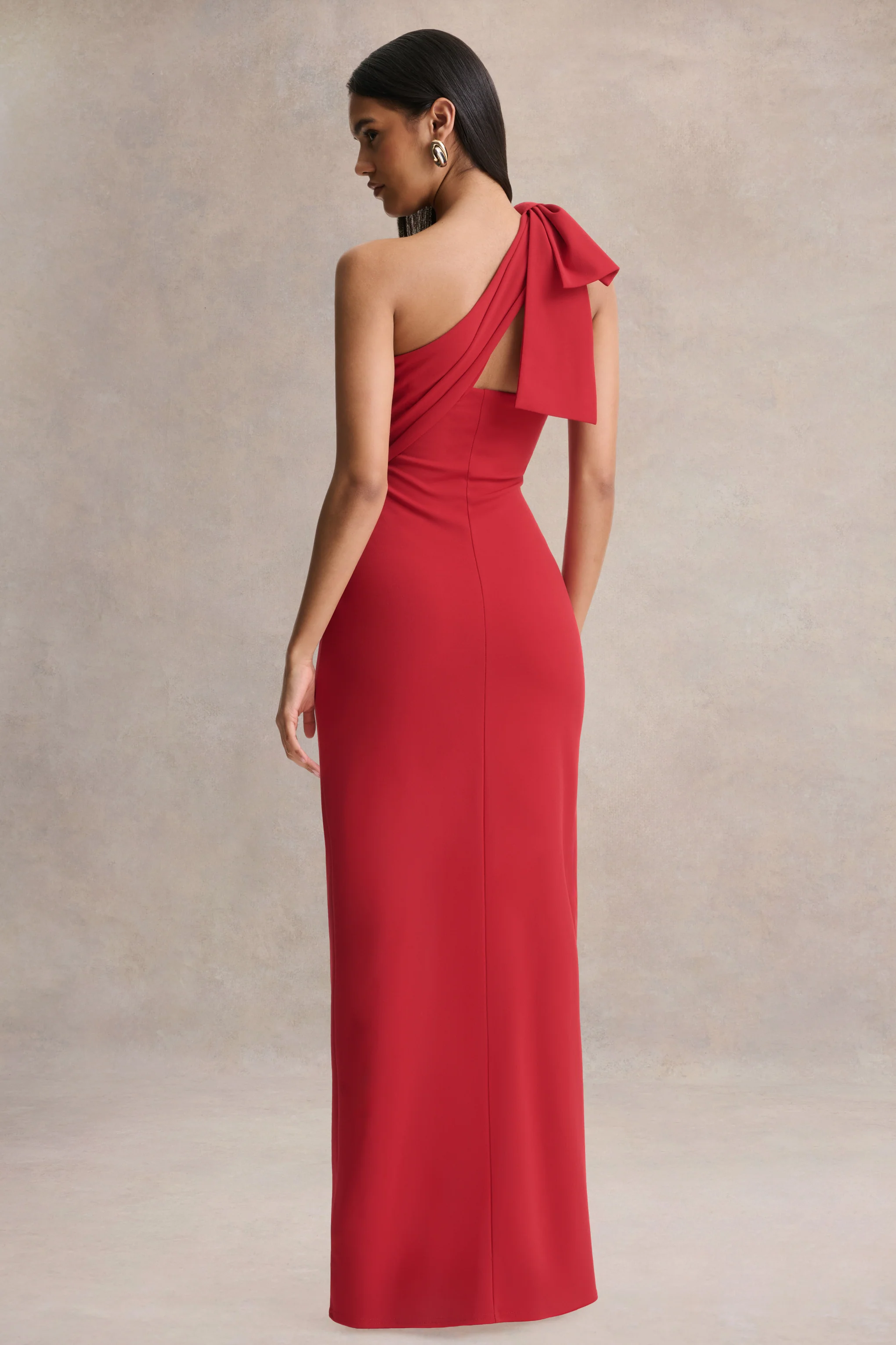 Adara | Rode Maxi Jurk met Asymmetrische Halslijn en Strikdetail - Image 2
