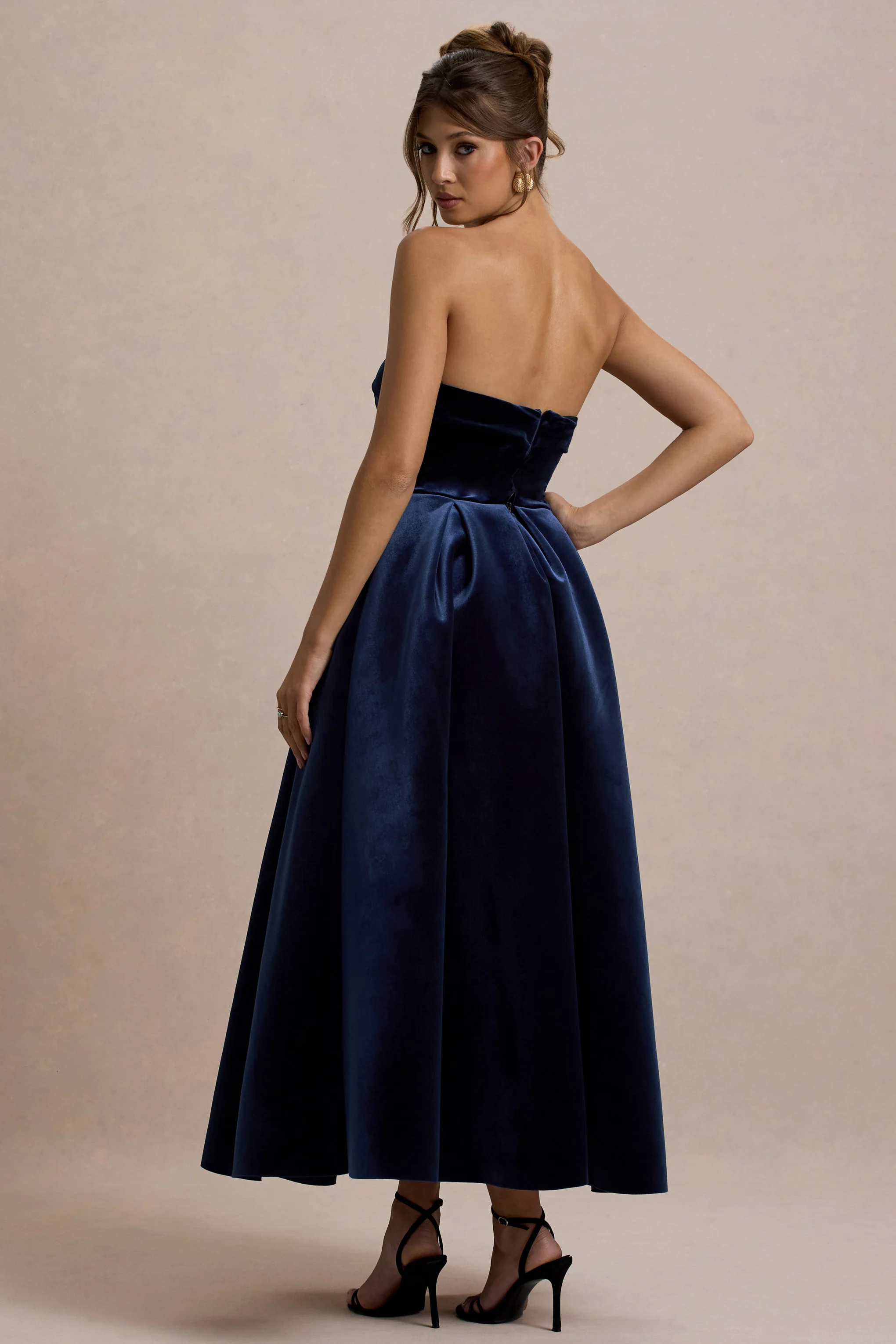 Addina | Marineblauwe Velours Bandeau Skater Midi Jurk - Image 2