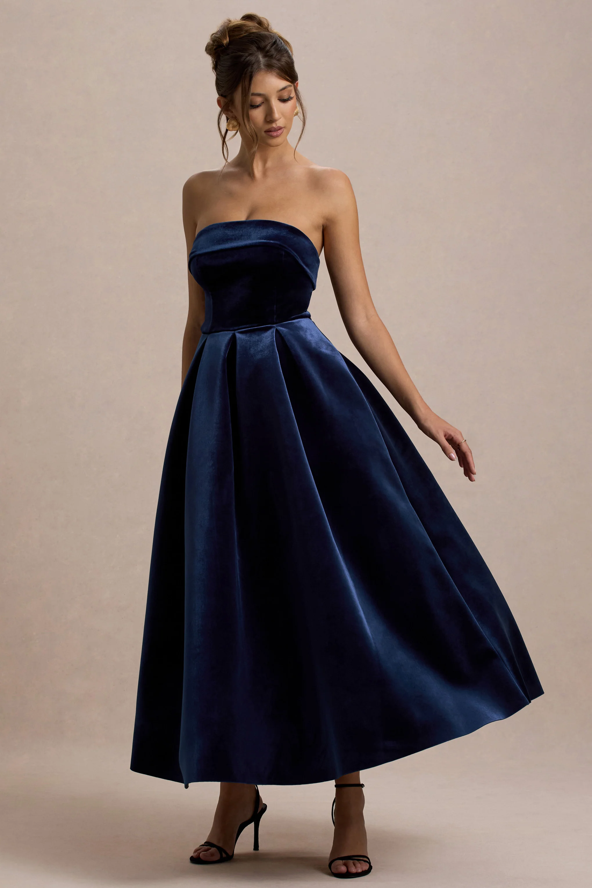 Addina | Marineblauwe Velours Bandeau Skater Midi Jurk - Image 3