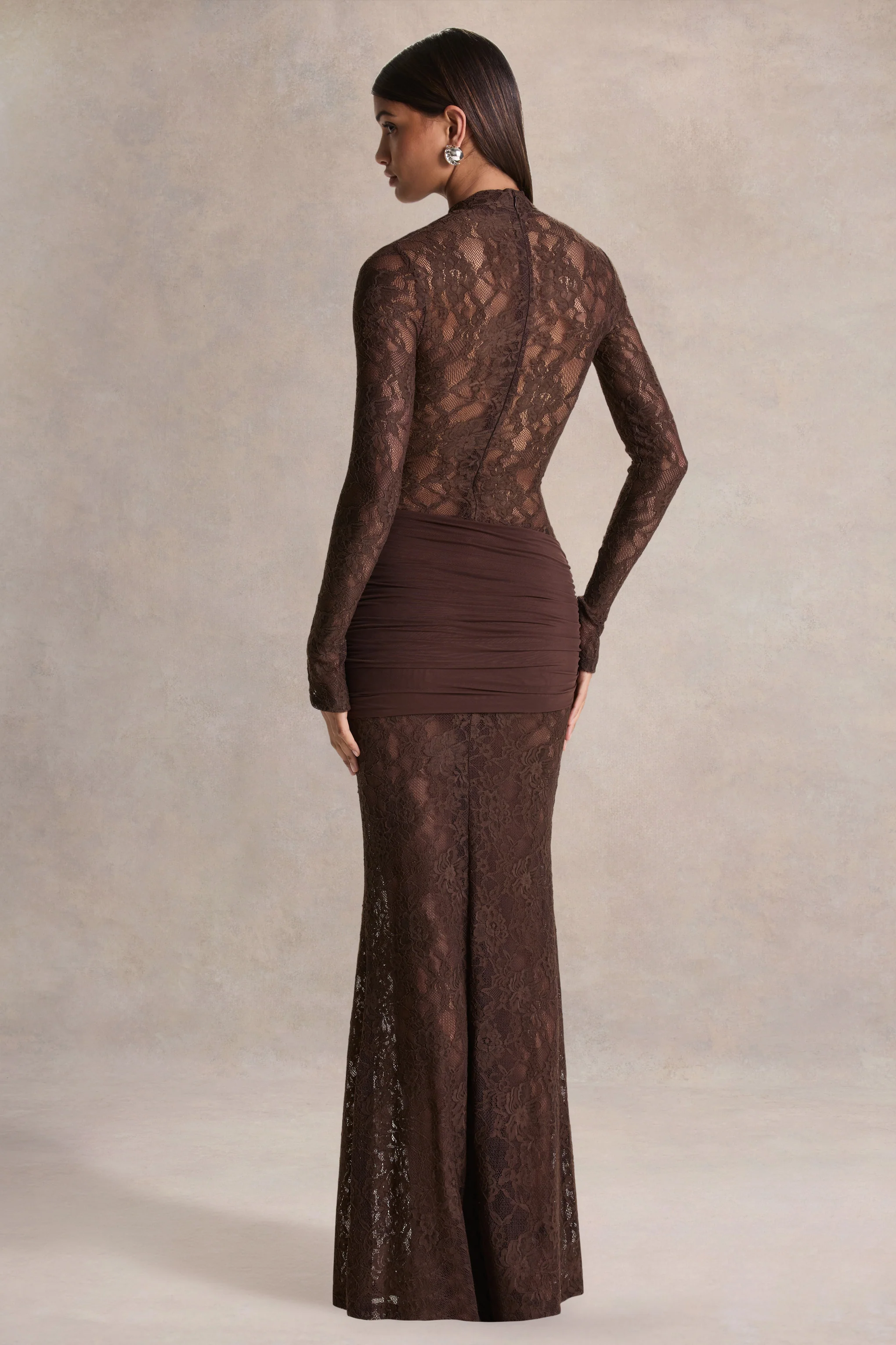 Akira | Bruine Kanten Maxi Jurk Met Ceintuur Detail - Image 2