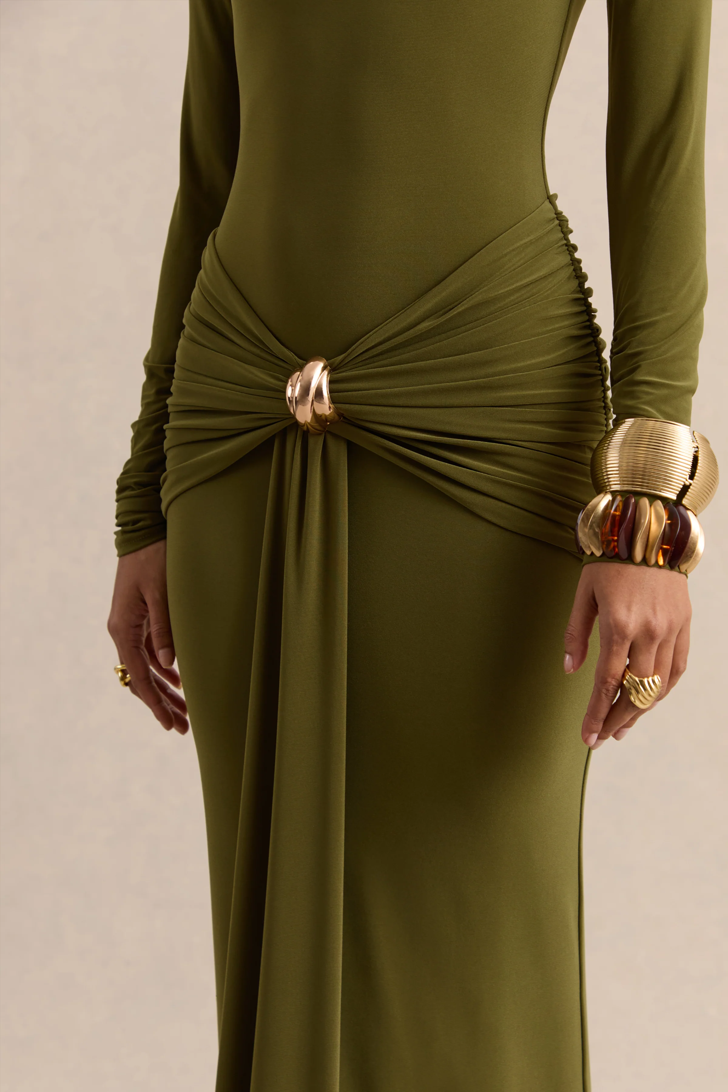 Ambrette | Olijfgroene Maxi Jurk met Hoge Hals en Geplooide Details - Image 7