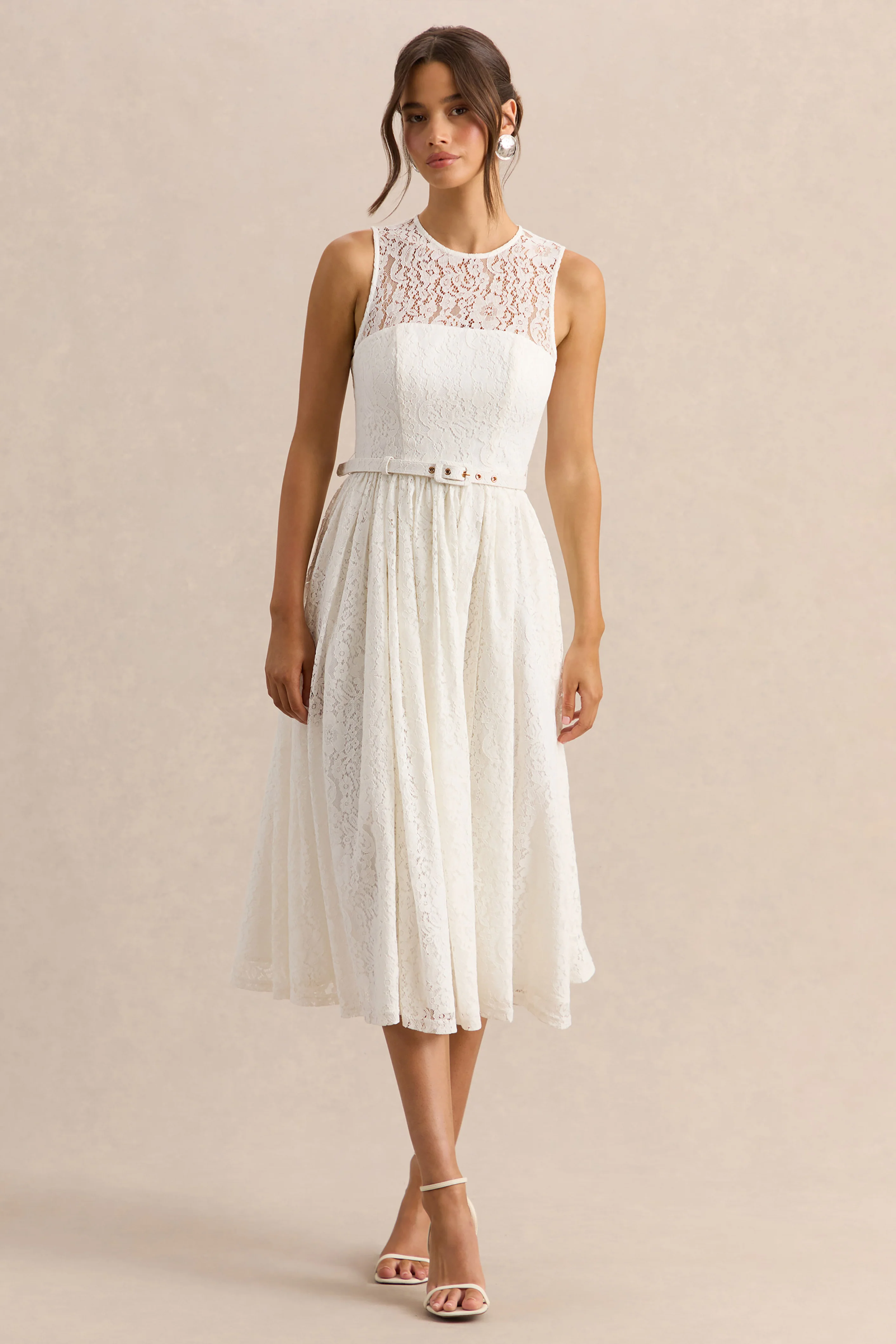 Anabella | Witte Kanten Ronde Hals Midi Jurk Met Ceintuur