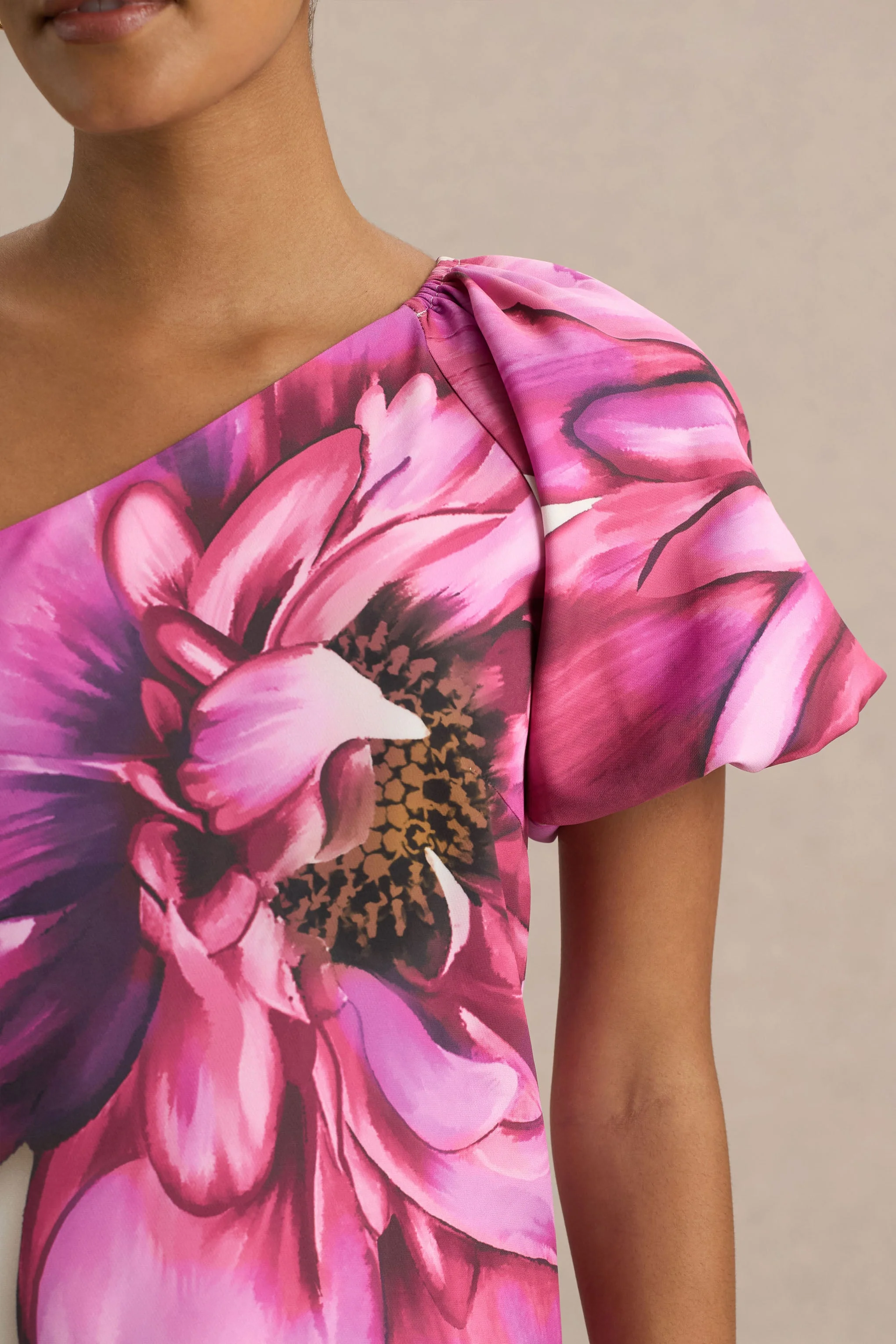 Anastasia | Grote Multi-Bloemenprint Maxi Jurk Met Asymmetriche Hals - Image 6