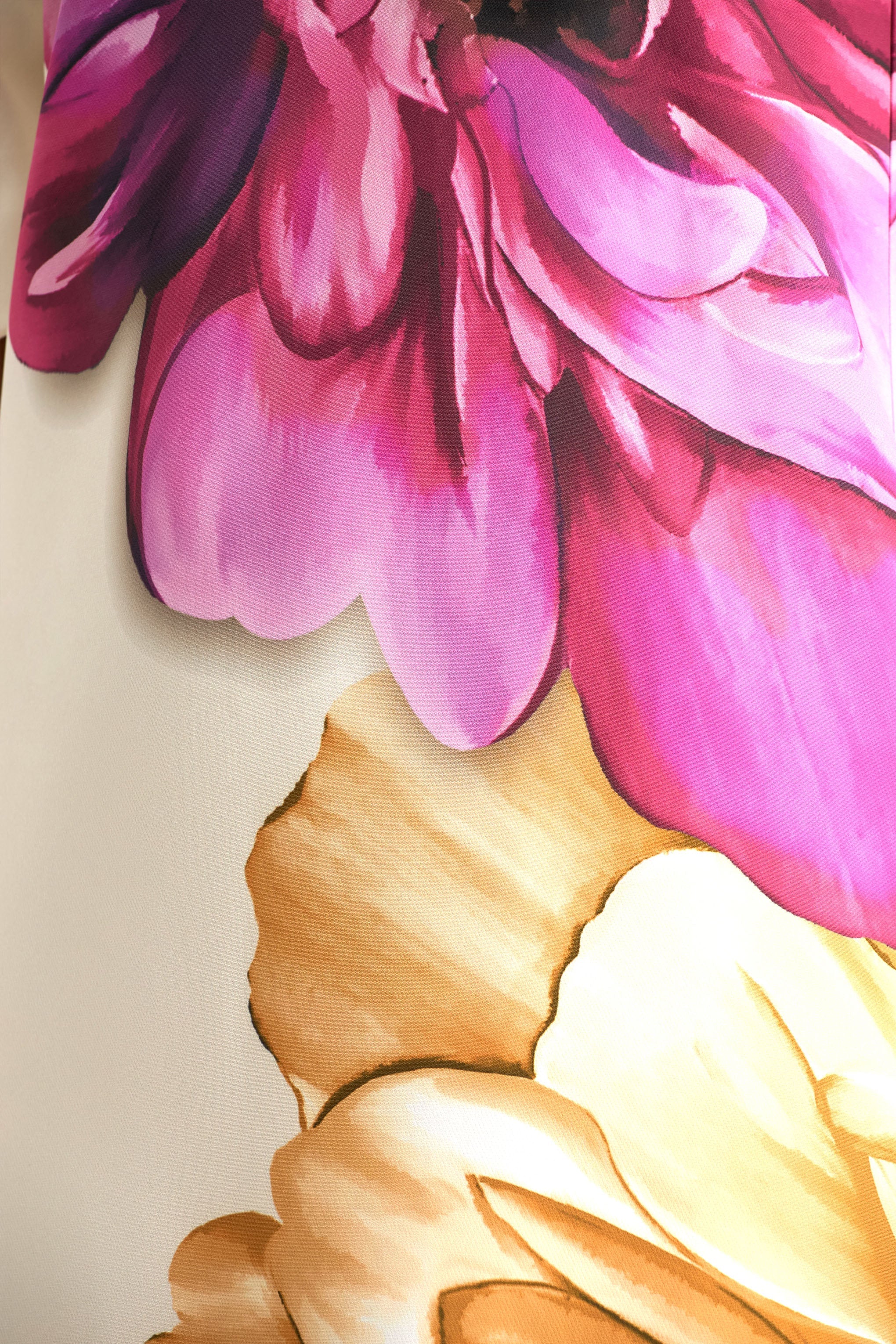 Anastasia | Grote Multi-Bloemenprint Maxi Jurk Met Asymmetriche Hals - Image 7