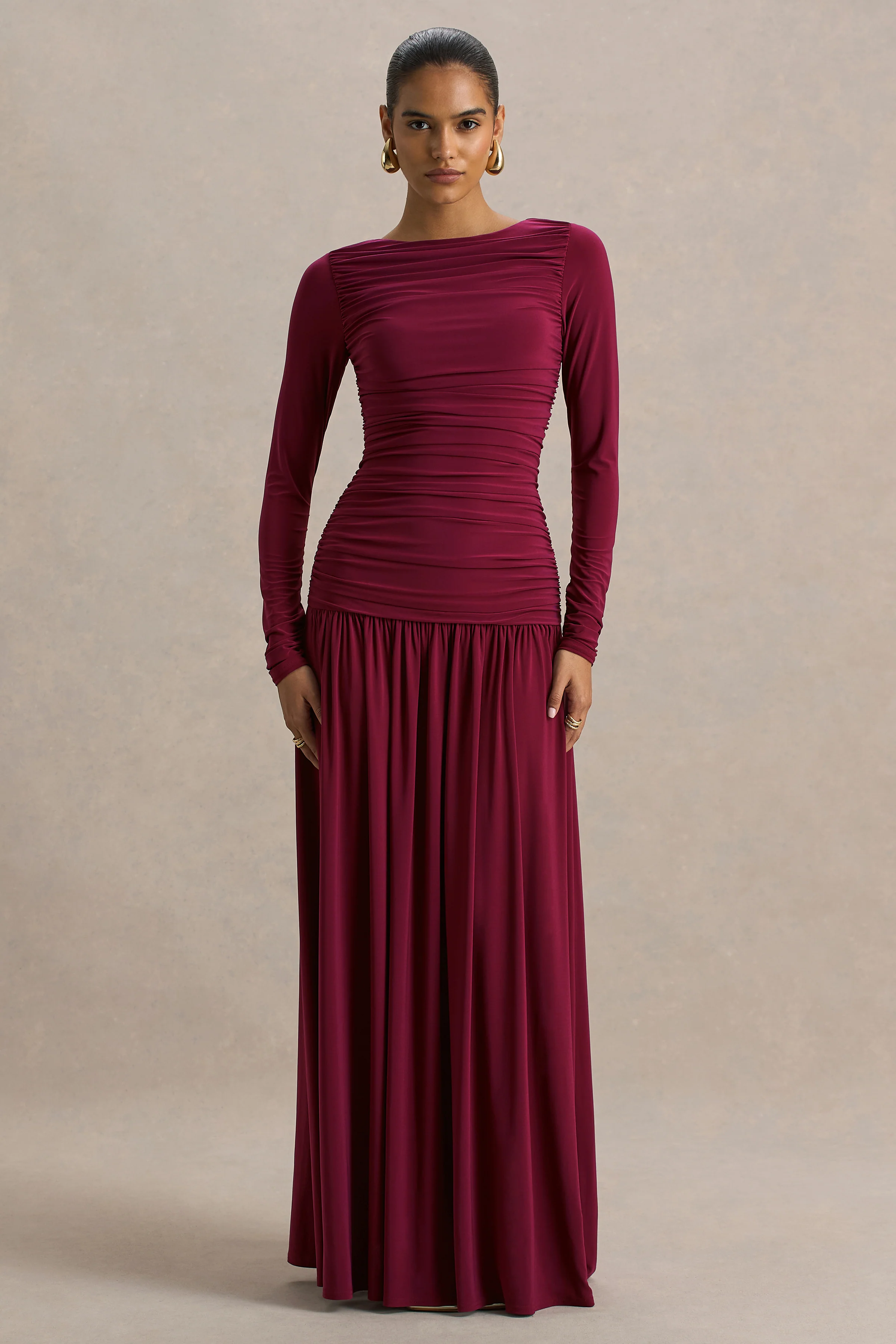 Aniyah | Bordeaux Boot Hals Maxi Jurk Met Gerimpeld Details