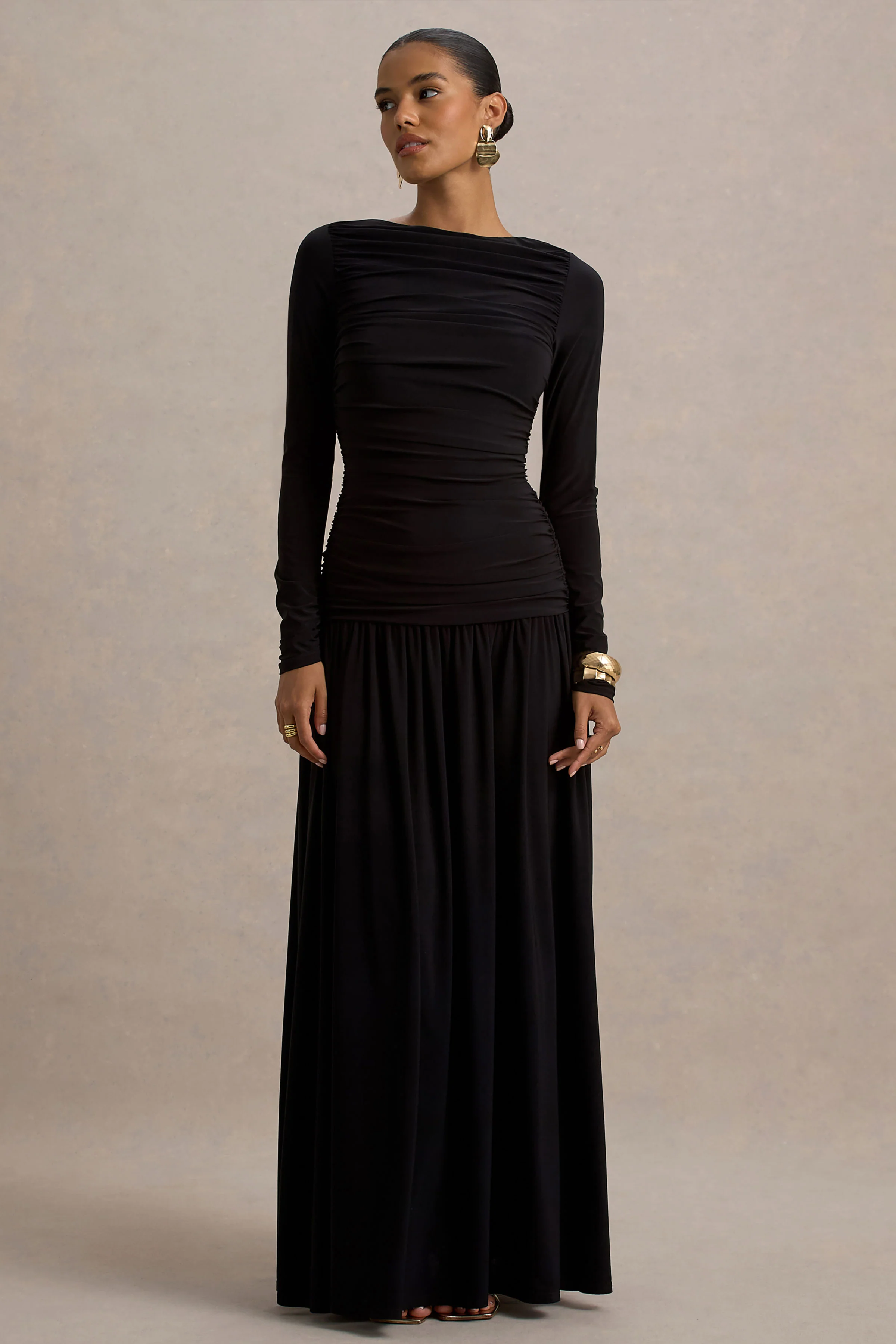 Aniyah | Zwarte Hoge Hals Maxi Jurk Met Gerimpeld Details