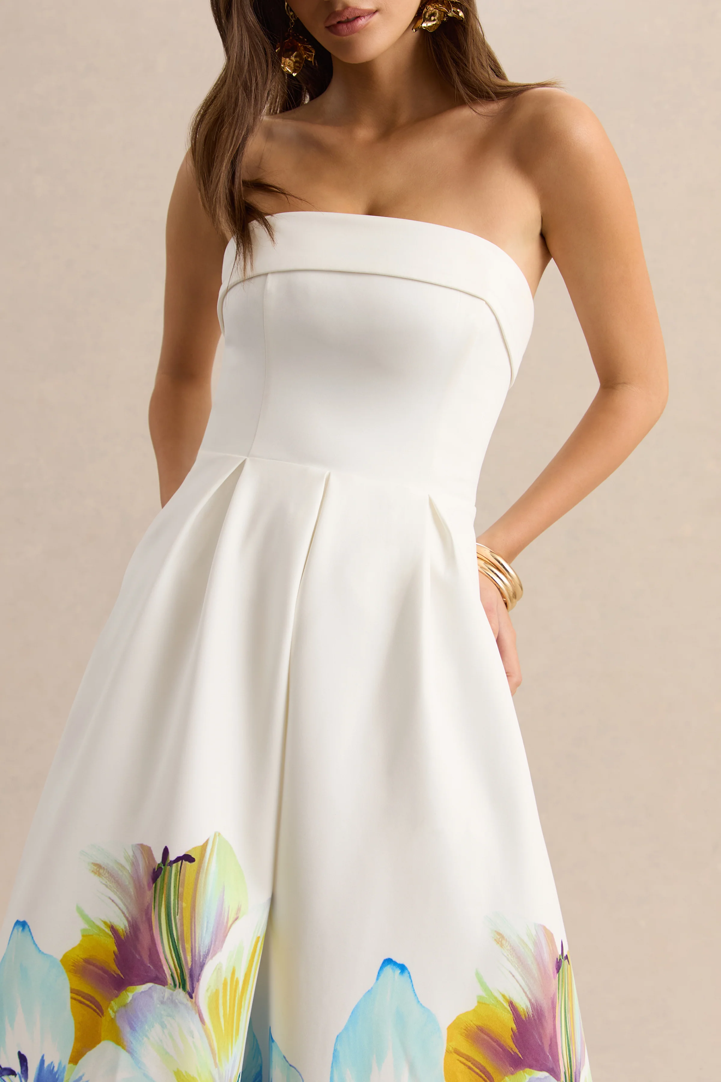 Annalise | Blauwe En Gele Bloemenborder Print Bandeau Skater Midi Jurk - Image 3