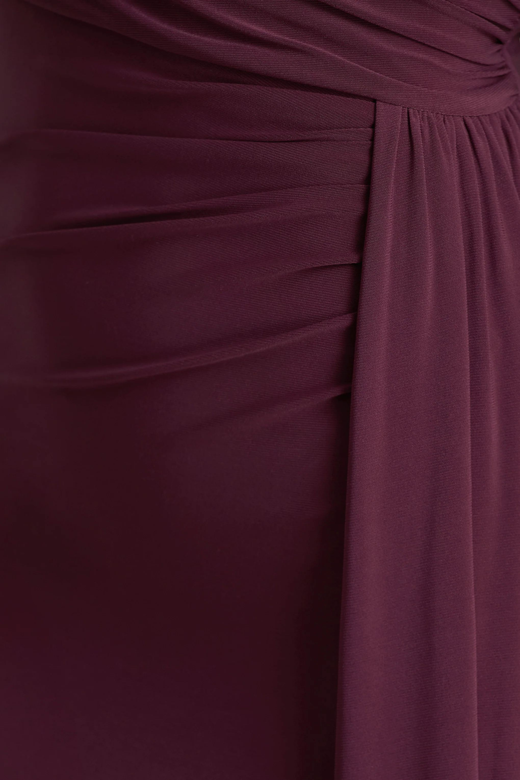 Anticipation | Bordeaux Hoge Hals Maxi Jurk Met Voorsplit En Gerimpeld Details - Image 6