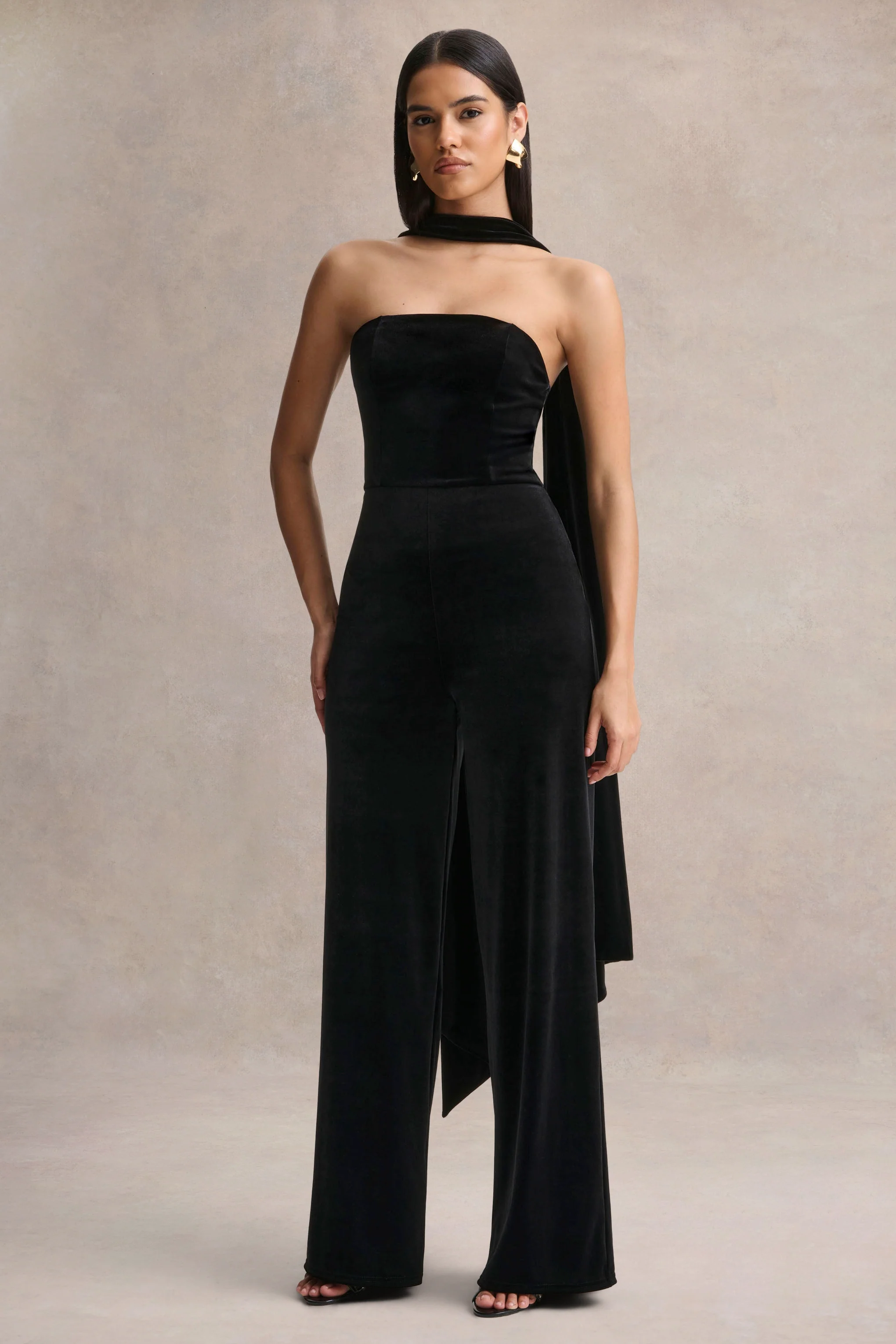 Arcane | Zwarte Fluwelen Bandeau Jumpsuit met Sjaal Detail - Image 3