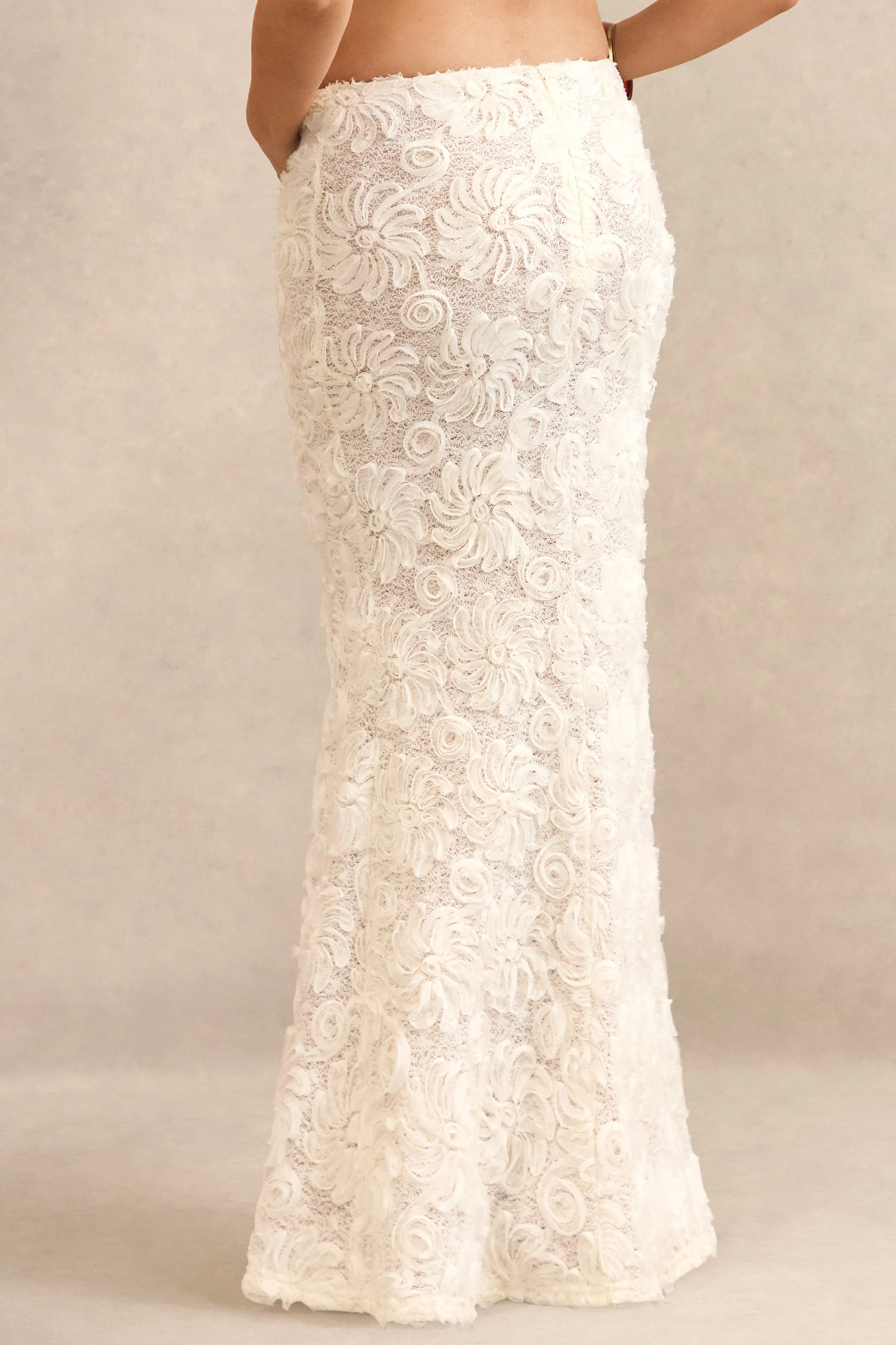 Arlina | Witte Kanten Maxi Rok Met Gerimpelde Details - Image 7