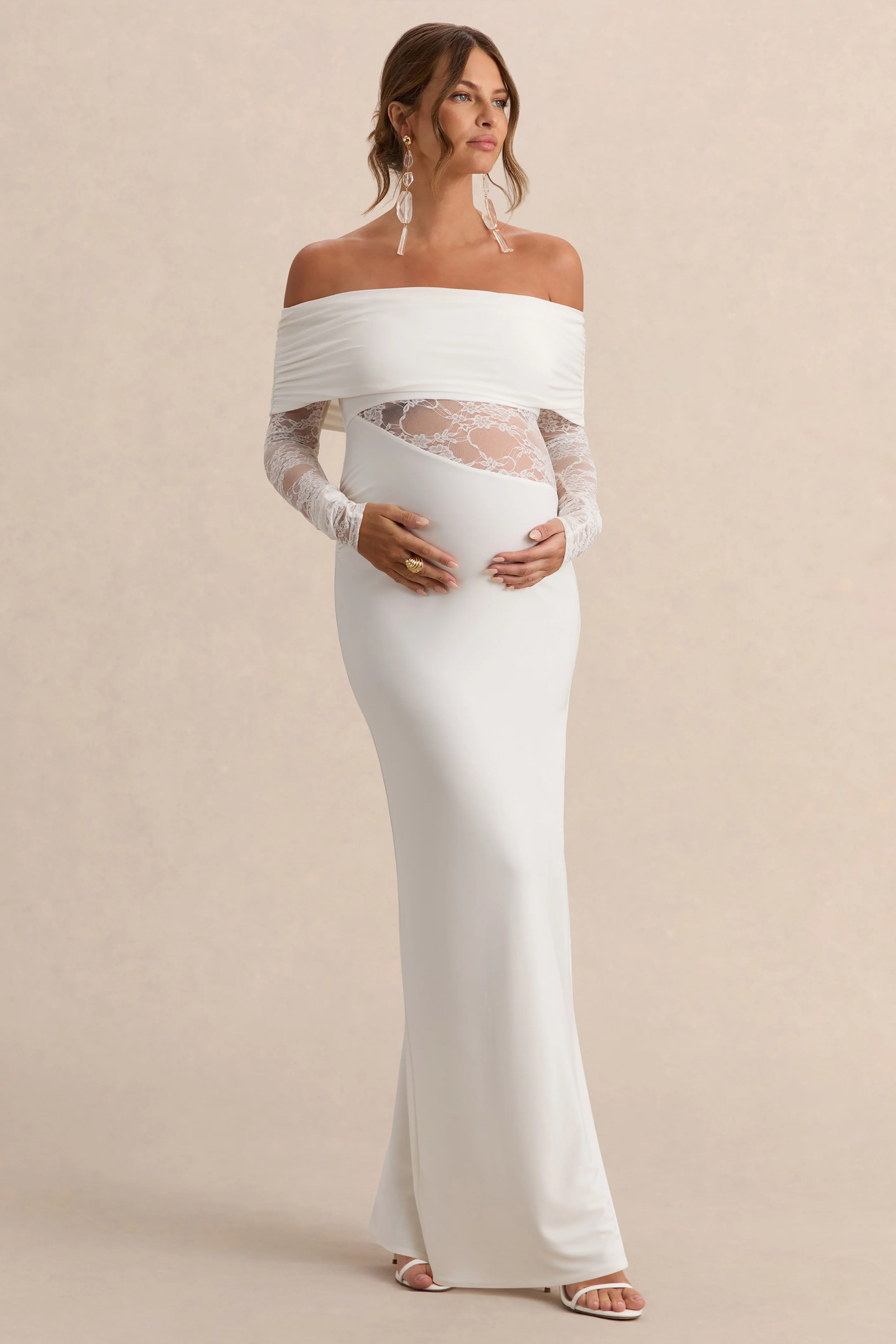 Artemisia | Witte Bardot Hals Zwangerschaps Maxi Jurk Met Kanten Details - Image 5