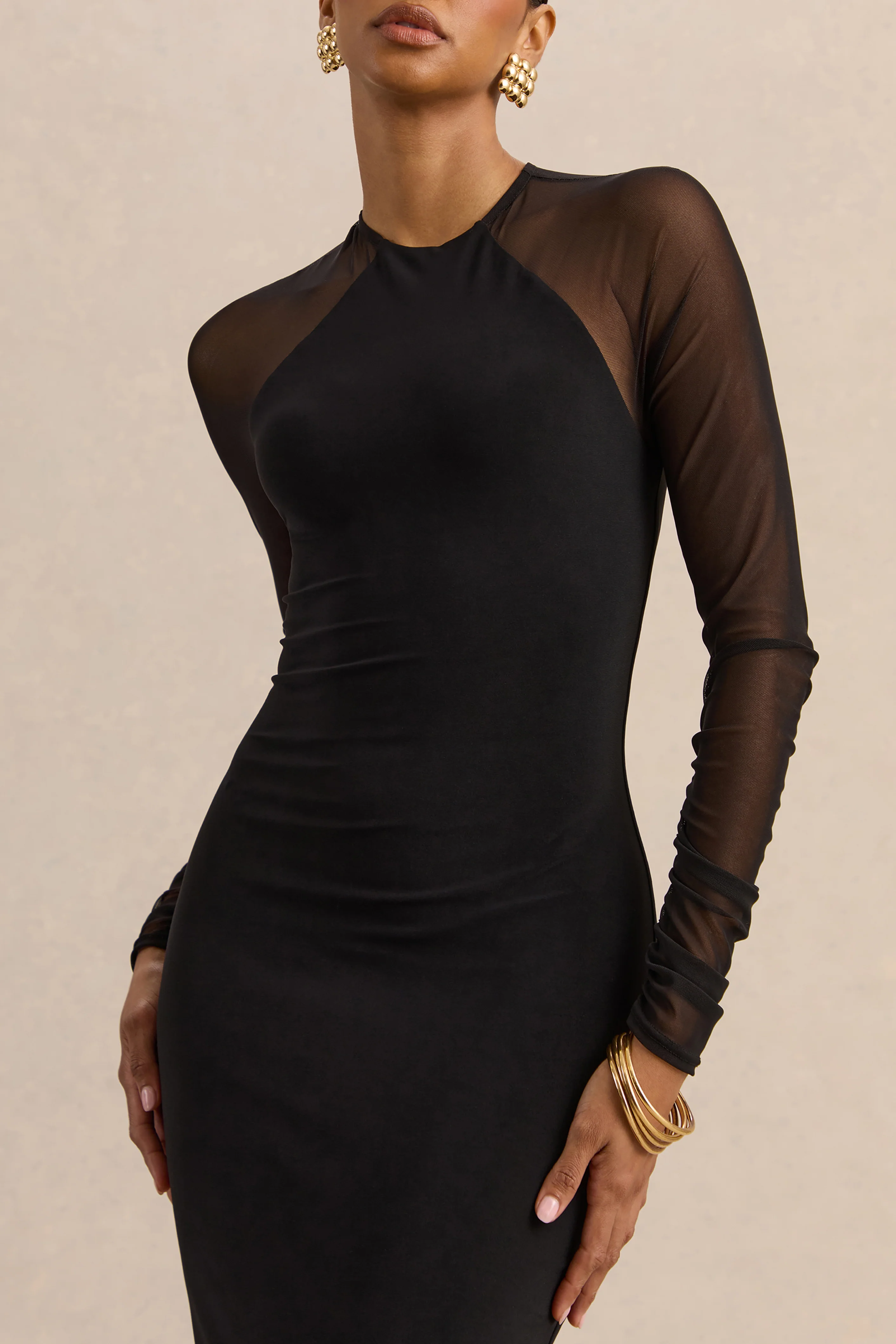 Aurevia | Zwarte Ronde Hals Midi Jurk Met Lange Mesh Mouwen - Image 3