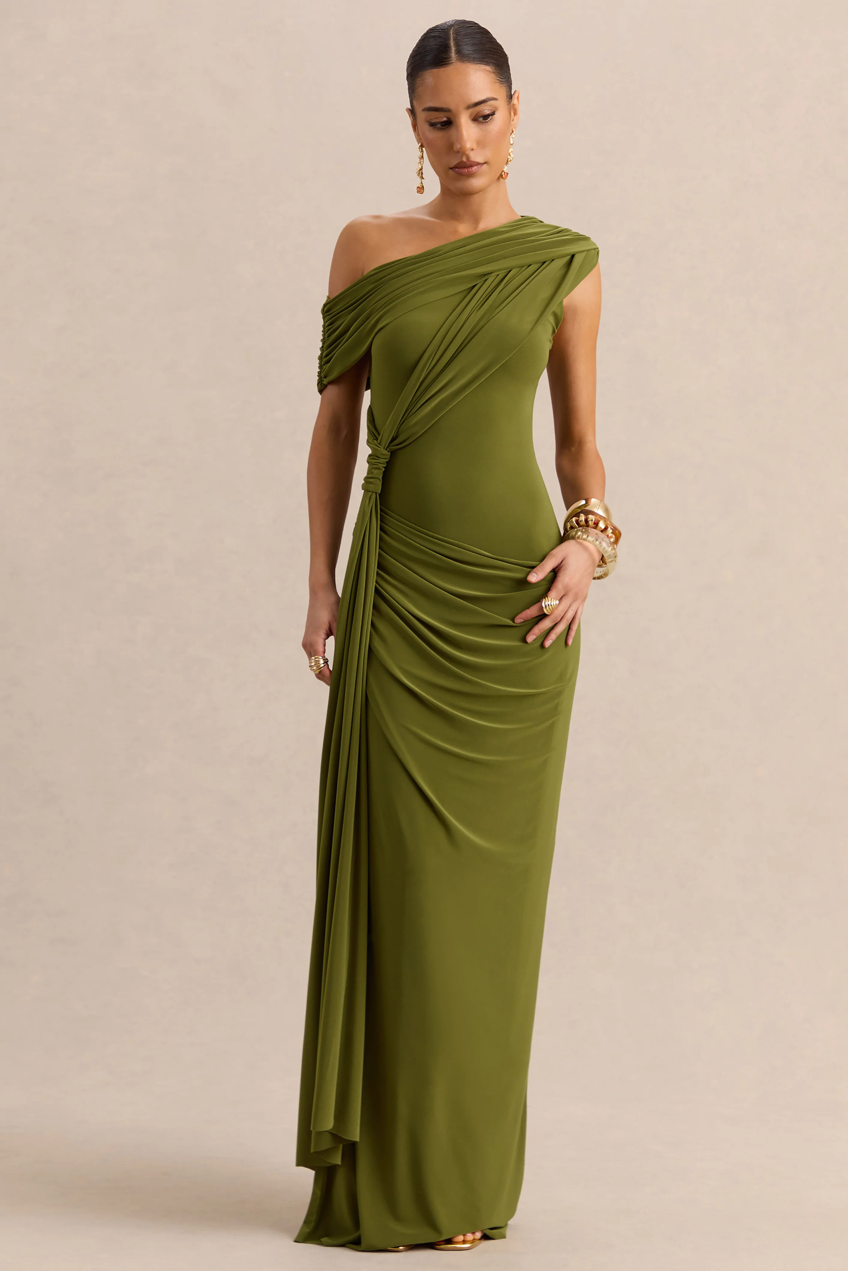 Avialee | Groene Asymmetrische Hals Maxi Jurk Met Gerimpelde Details En Ceintuur - Image 4