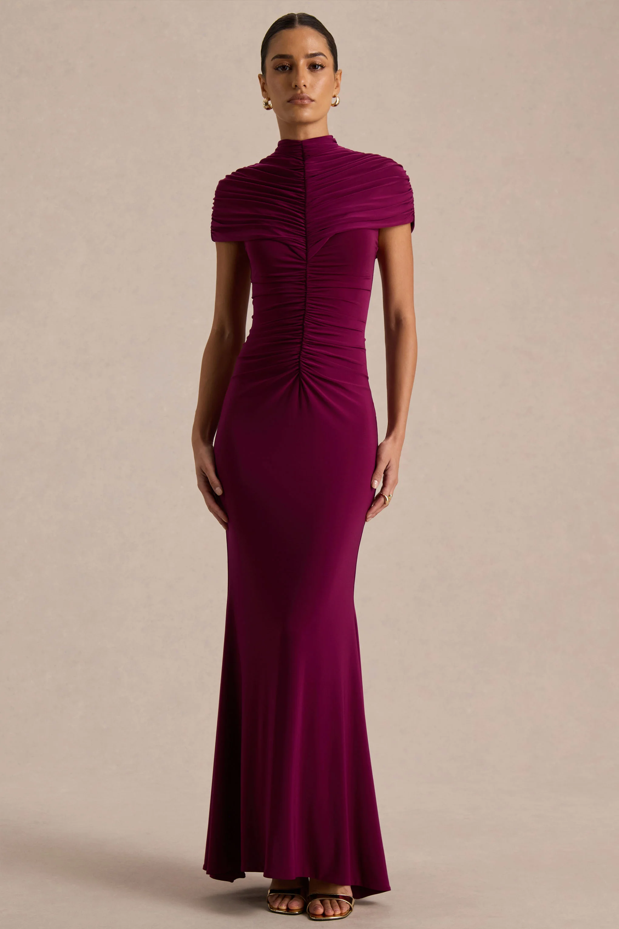 Azaria | Bordeaux Hoge Hals Maxi Jurk Met Gerimpeld Details