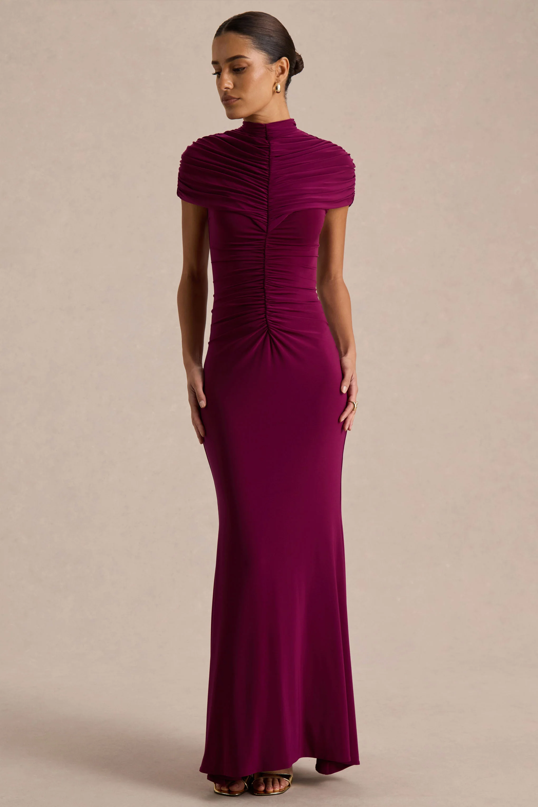 Azaria | Bordeaux Hoge Hals Maxi Jurk Met Gerimpeld Details - Image 4