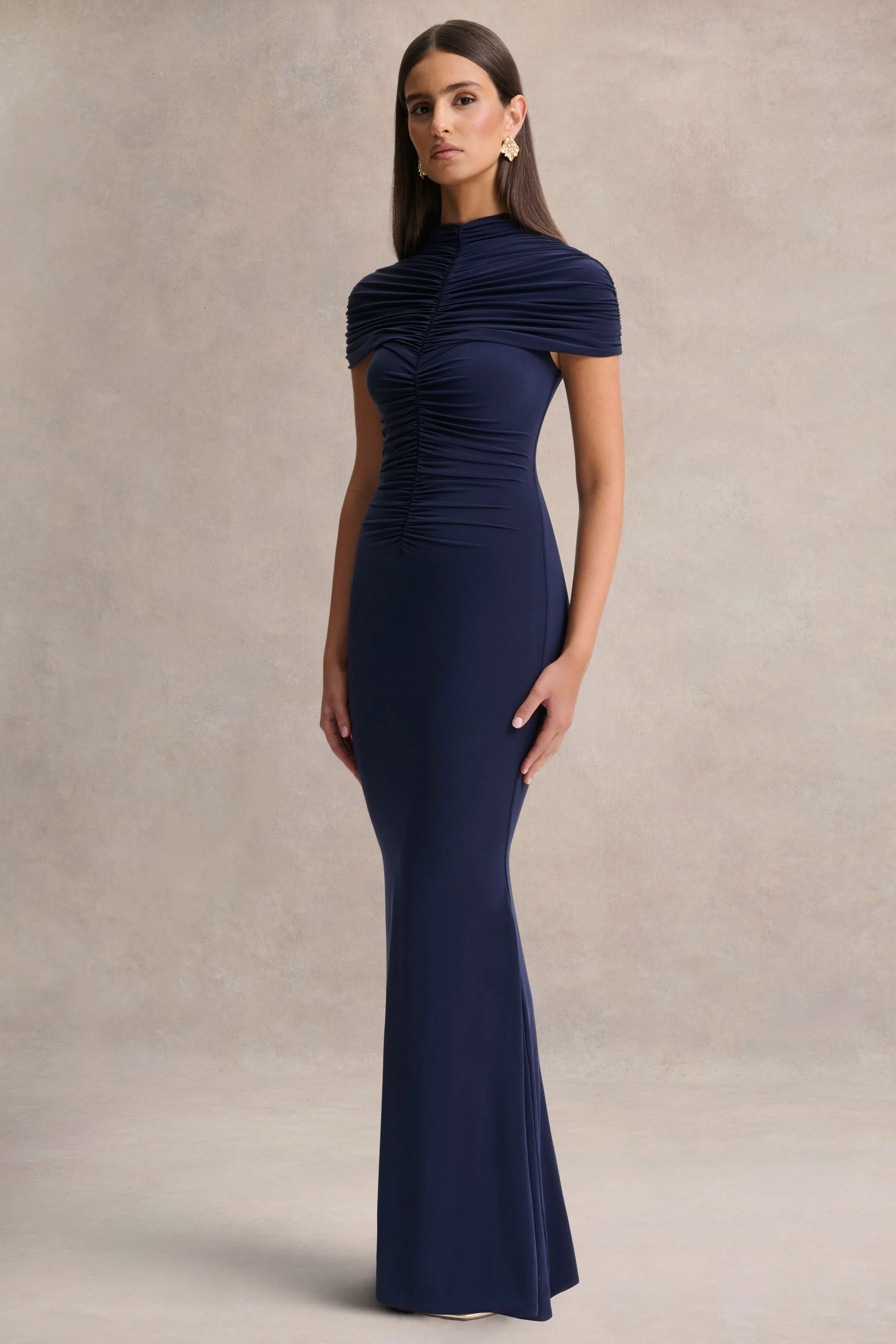 Azaria | Marineblauwe Hoge Hals Maxi Jurk Met Gerimpelde Details - Image 5