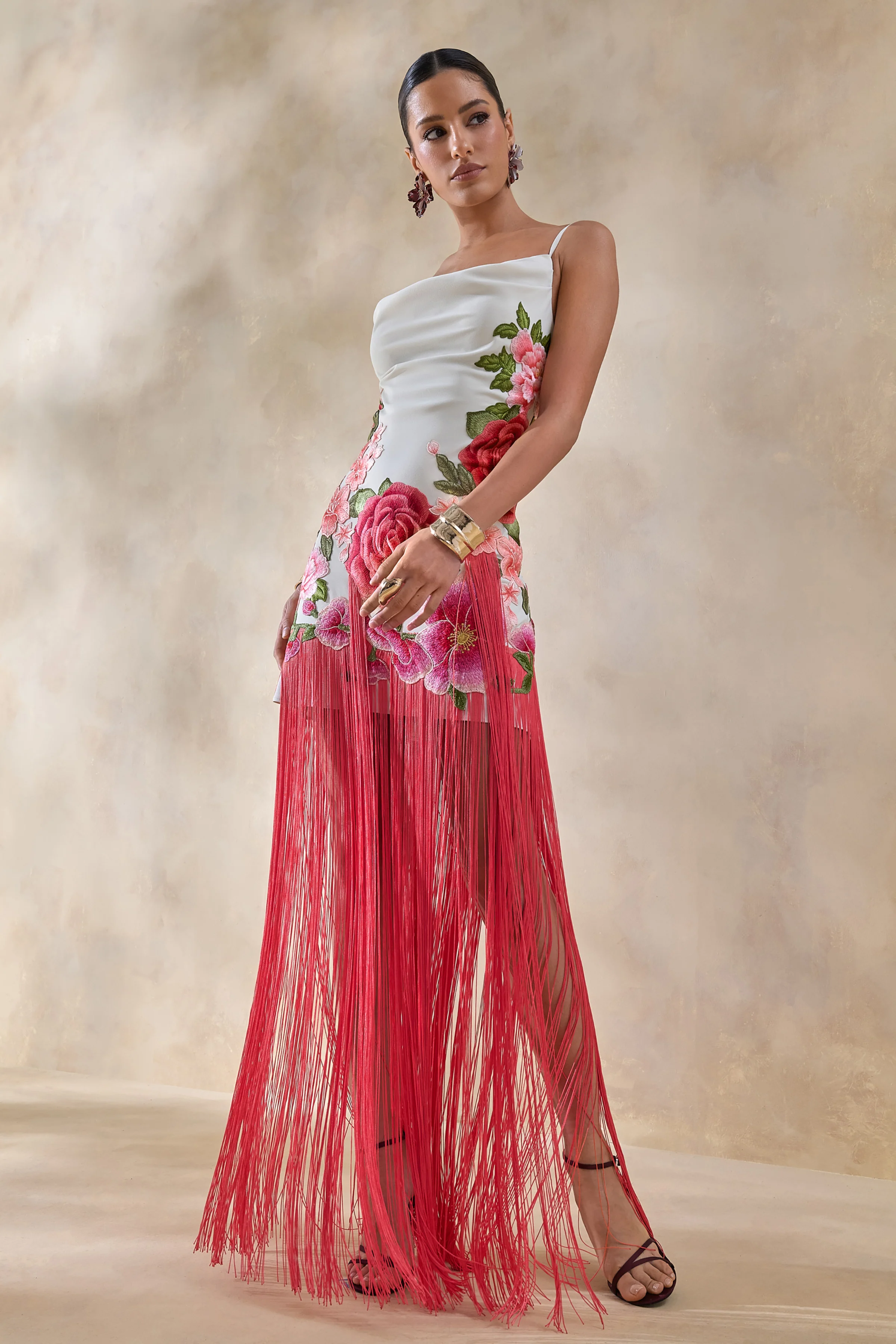 Bejewelled | Creme en Roze Bloemenprint Draperende Hals Maxi Jurk Met Franje Zoom - Image 4