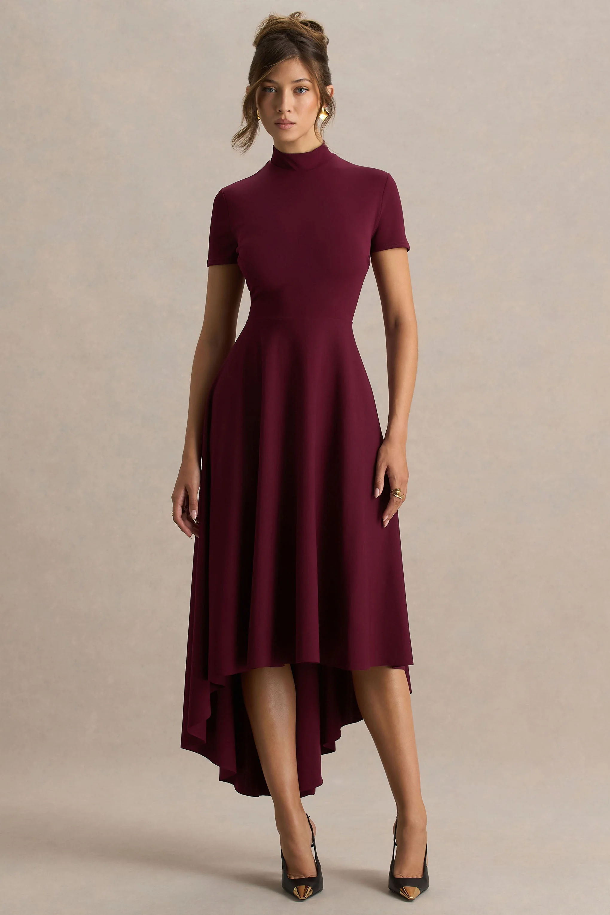 Bellona | Bordeaux Hoog-Lage Midi Jurk Met Hoge Hals - Image 4