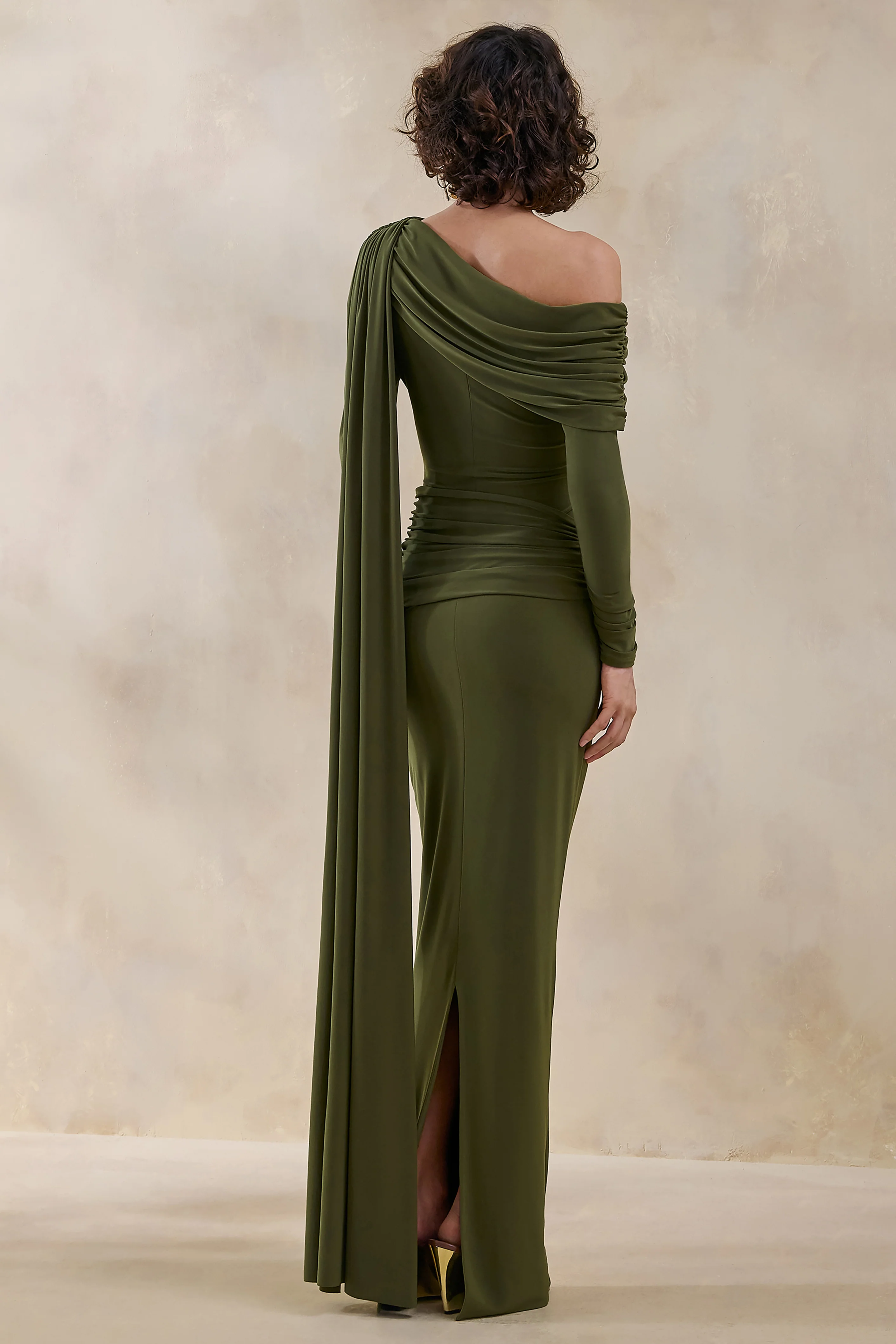Bessy | Groene Asymmetrische Hals Maxi Jurk Met Gerimpelde Details En Ceintuur - Image 2