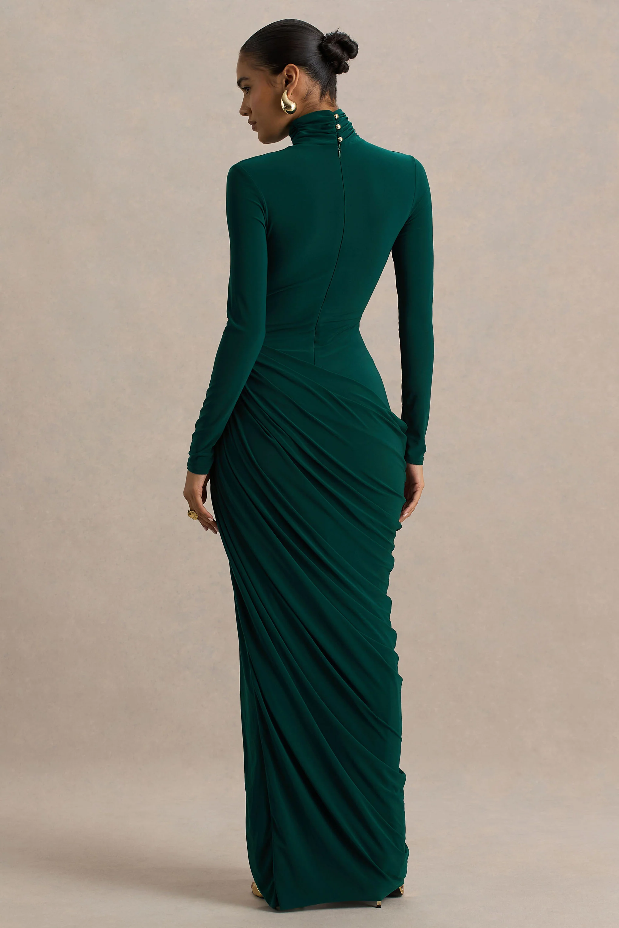 Betsy | Flessengroene Hoge Hals Maxi Jurk Met Voorsplit En Gerimpeld Detail - Image 2