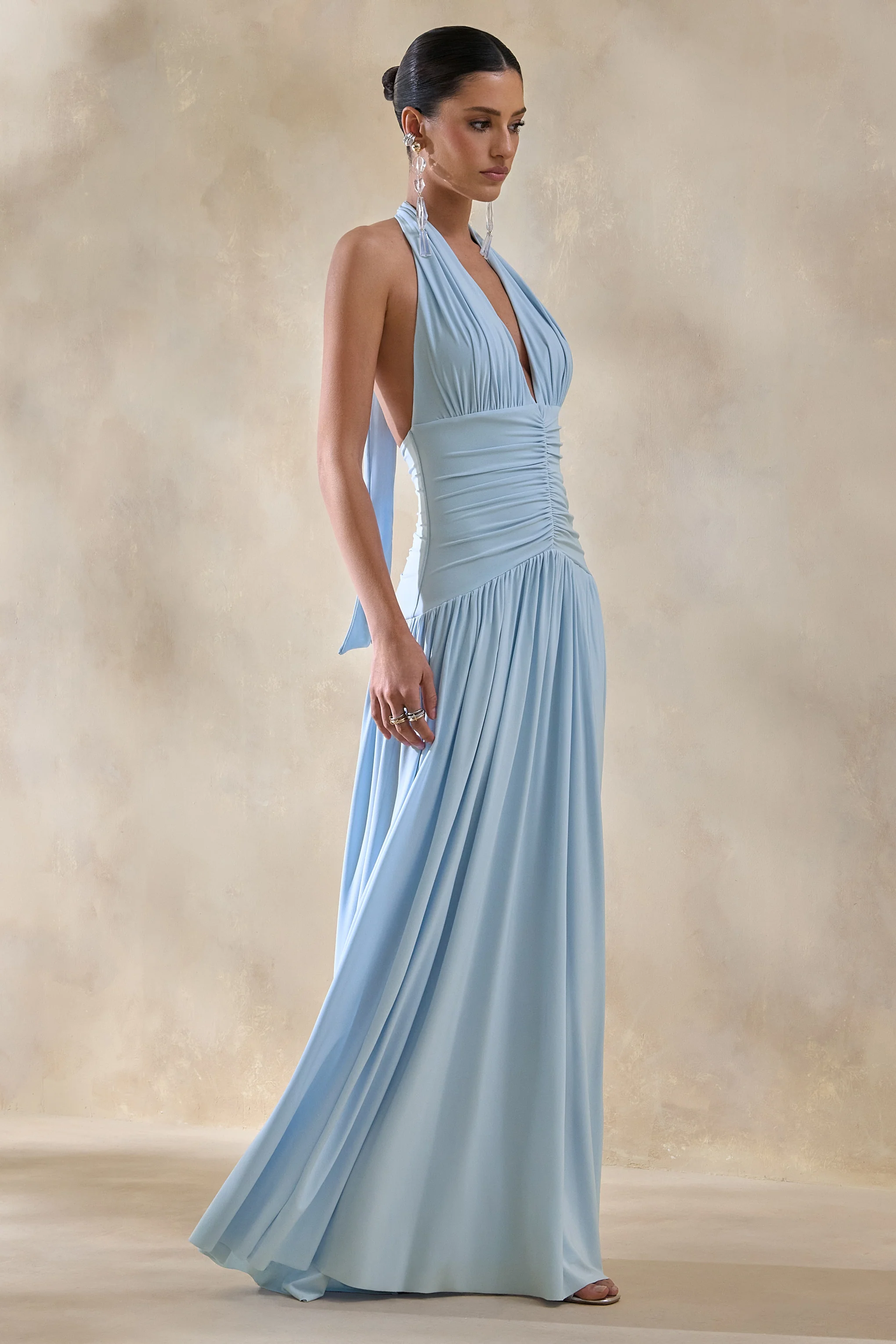 Bettina | Poederblauwe Diepe V-Hals Maxi Jurk Met Gerimpelde Details - Image 4