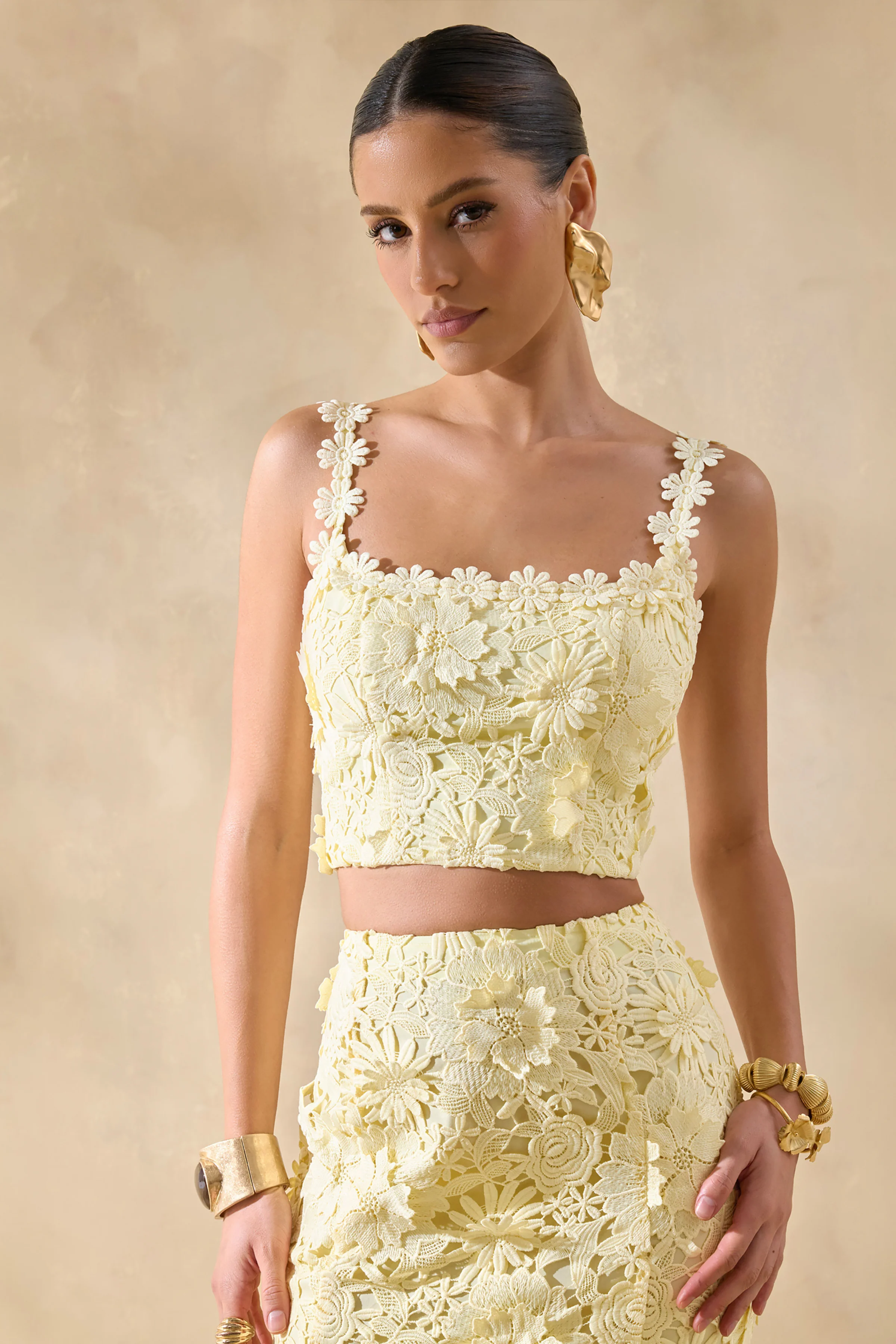Blythe | Citroengele Kanten Crop Top Met Vierkante Hals - Image 6