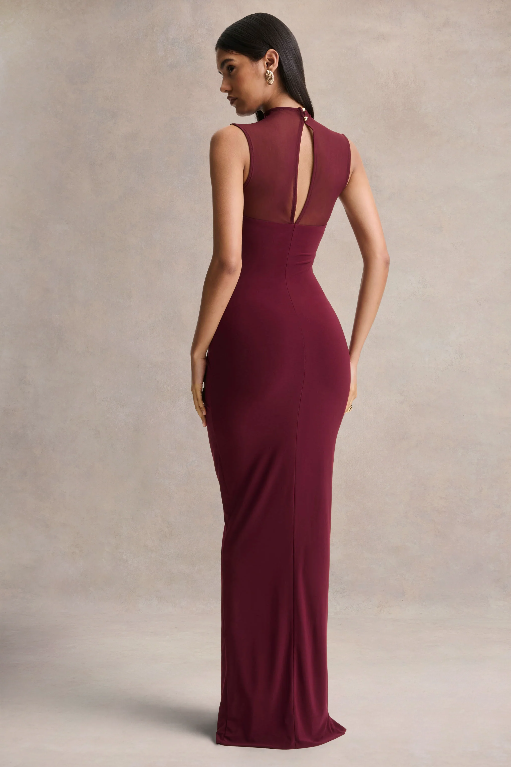 Brialle | Bordeaux Hoge Hals Maxi Jurk Met Mesh En Gerimpelde Details - Image 2