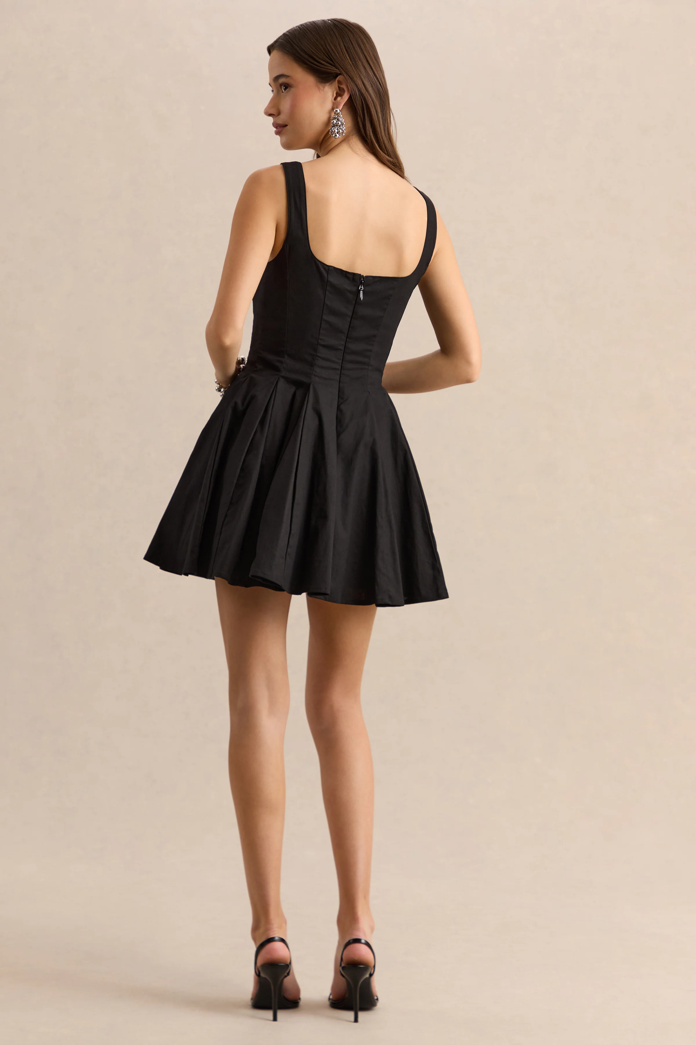 Brioria | Zwart Vierkante Hals Skater Mini Jurk - Image 2