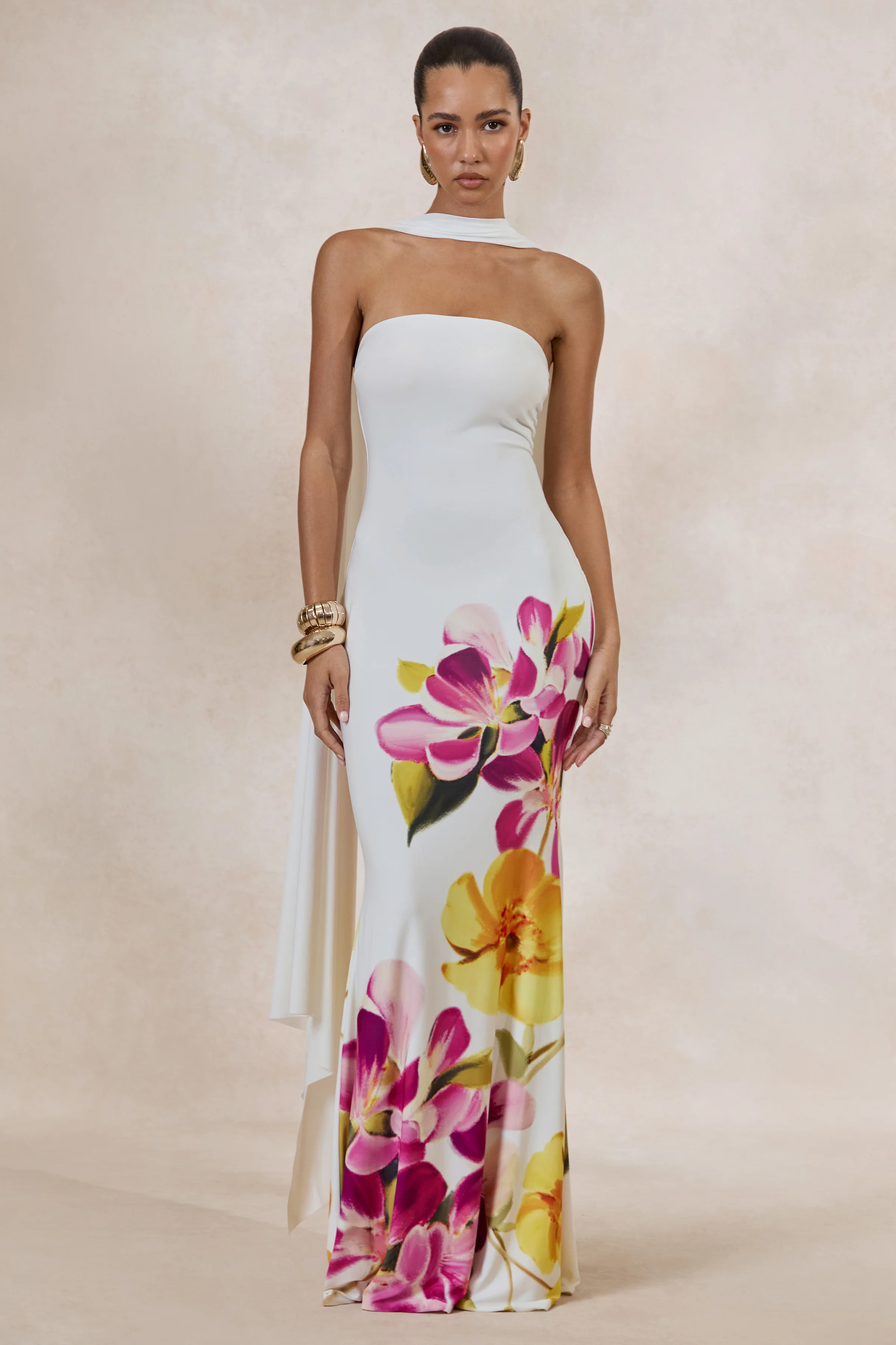 Brooke |  Fel Roze En Citroengele Bloemenprint Maxi Jurk Met Bandeau Hals En Sjaaldetail