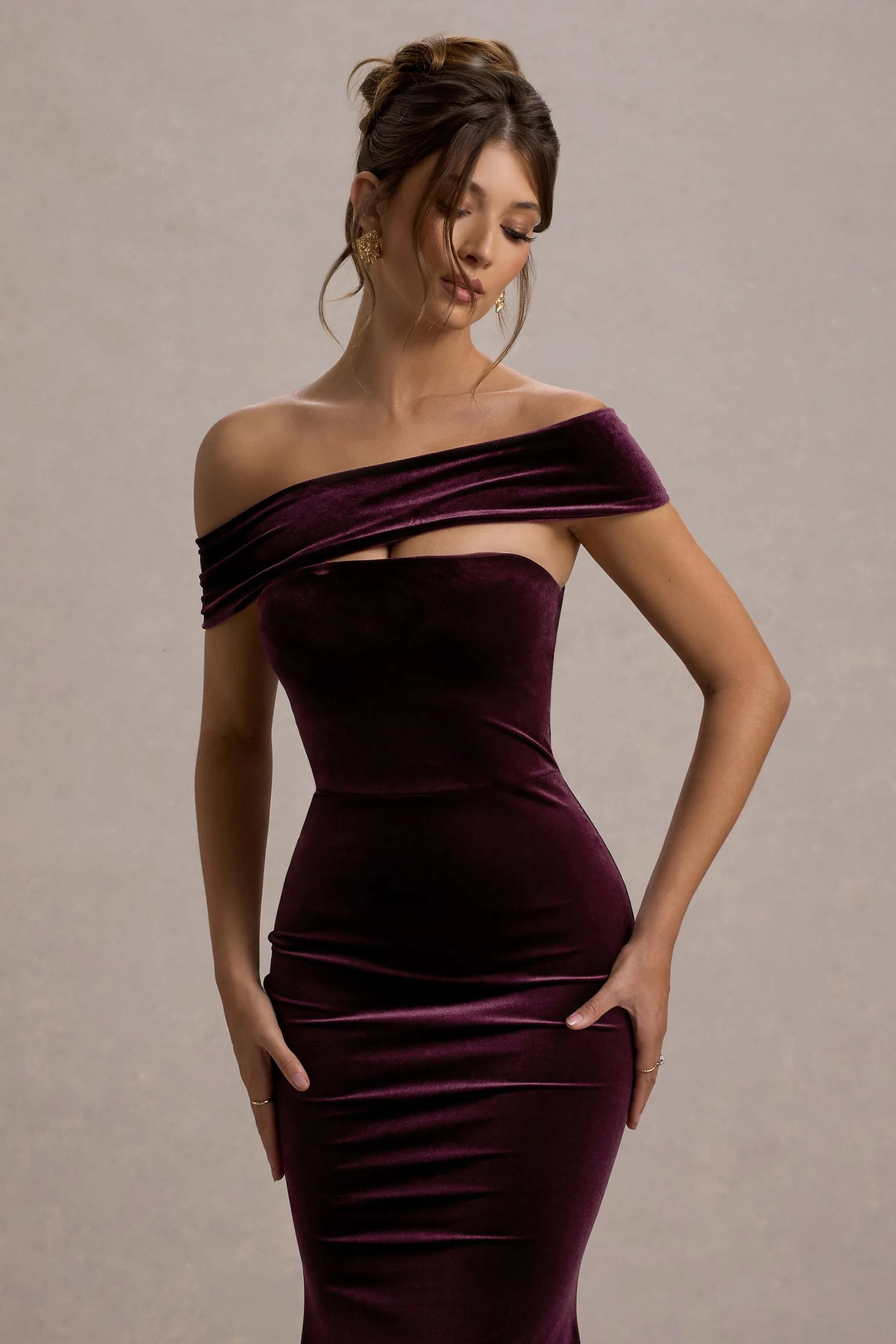 Candela | Port Fluwelen Asymmetrische Bardot Maxi Jurk - Image 3