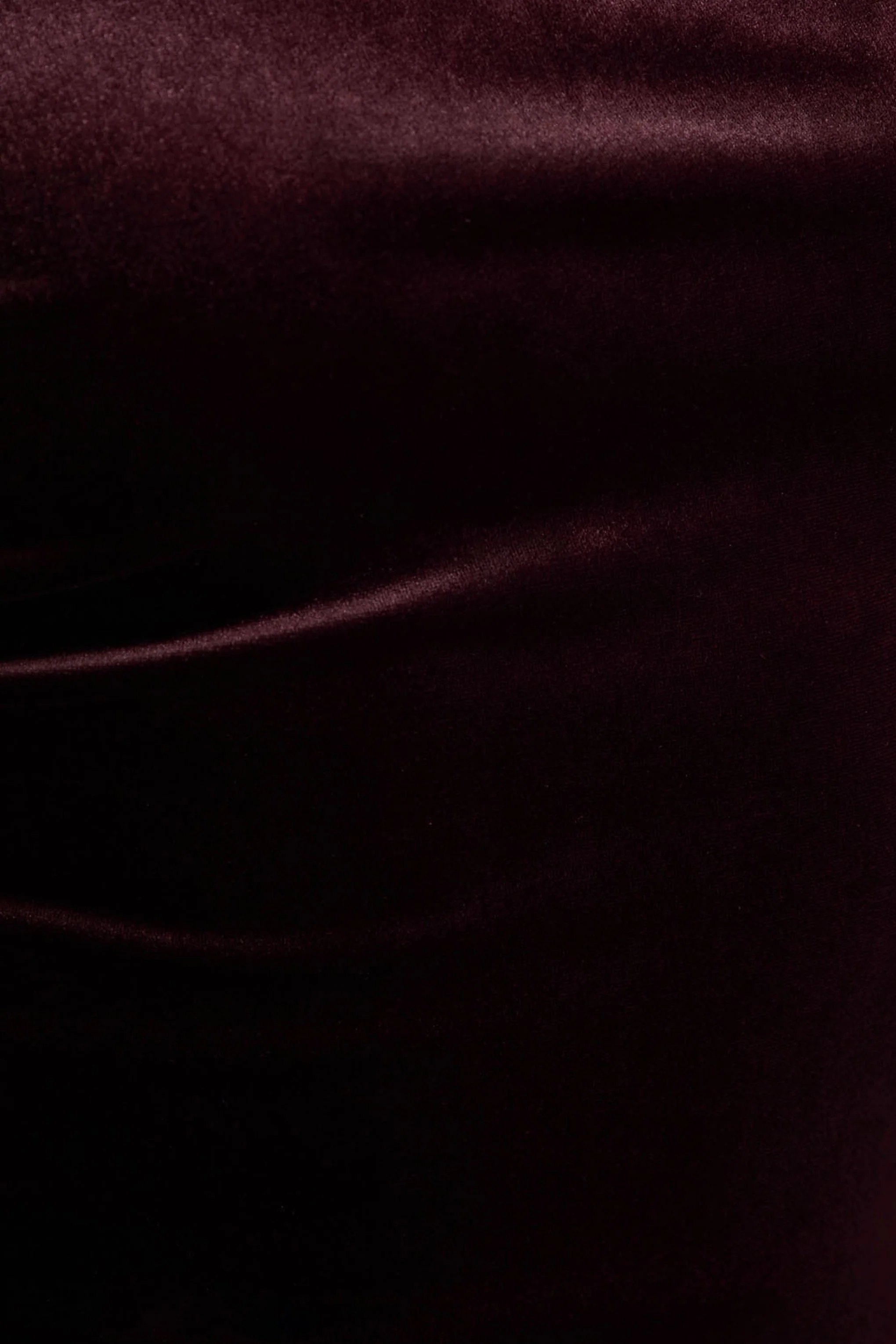Carella | Bordeaux Fluwelen Gedraaide Asymmetrische Midi Jurk - Image 6