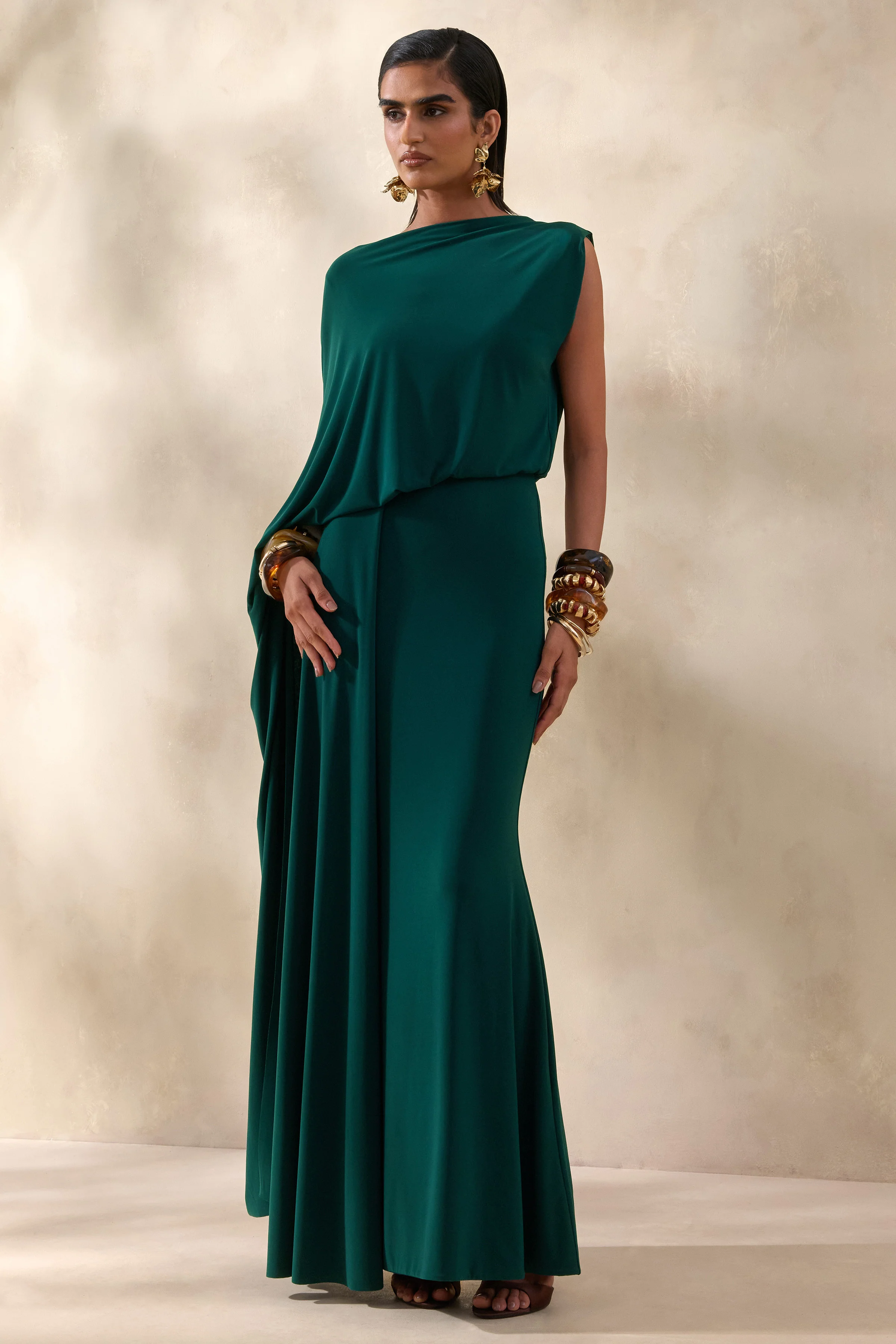 Carenza | Donkergroene Asymmetrische Hals Maxi Jurk met Cape Mouw - Image 6