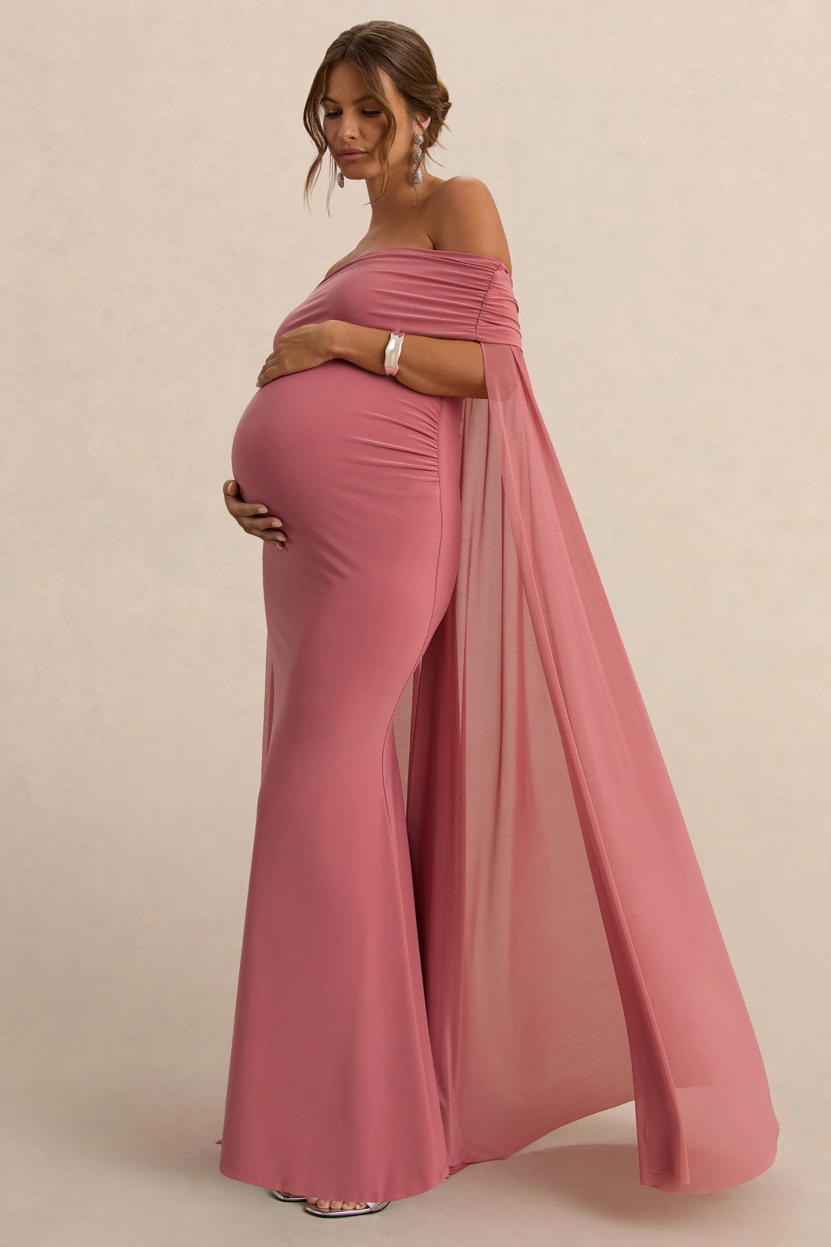Carlotta | Blosroze Bardot Zwangerschaps Maxi Jurk Met Chiffon Cape - Image 6