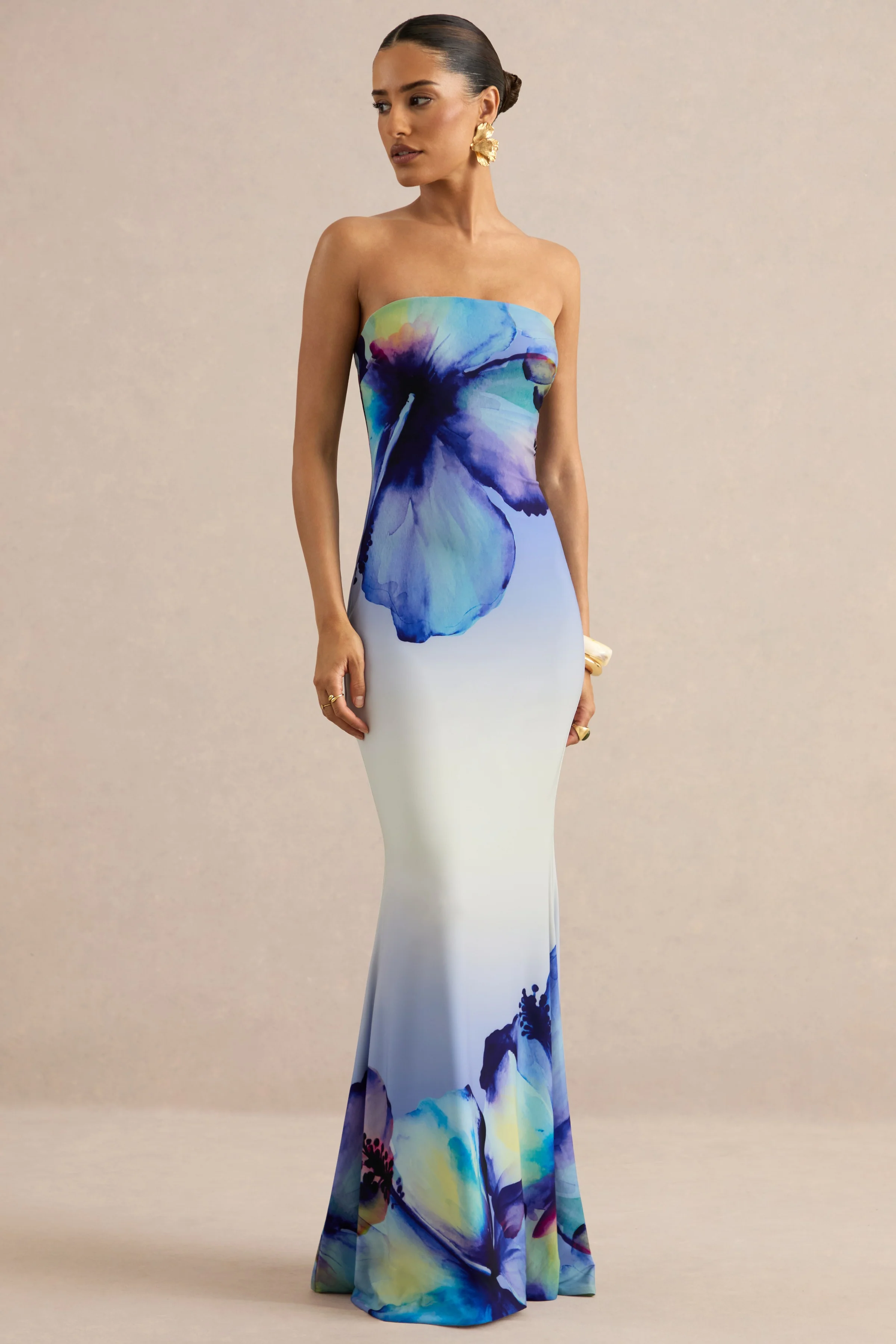 Ceremony | Blauwe Ombré Bloemenprint Bandeau Maxi Jurk - Image 4