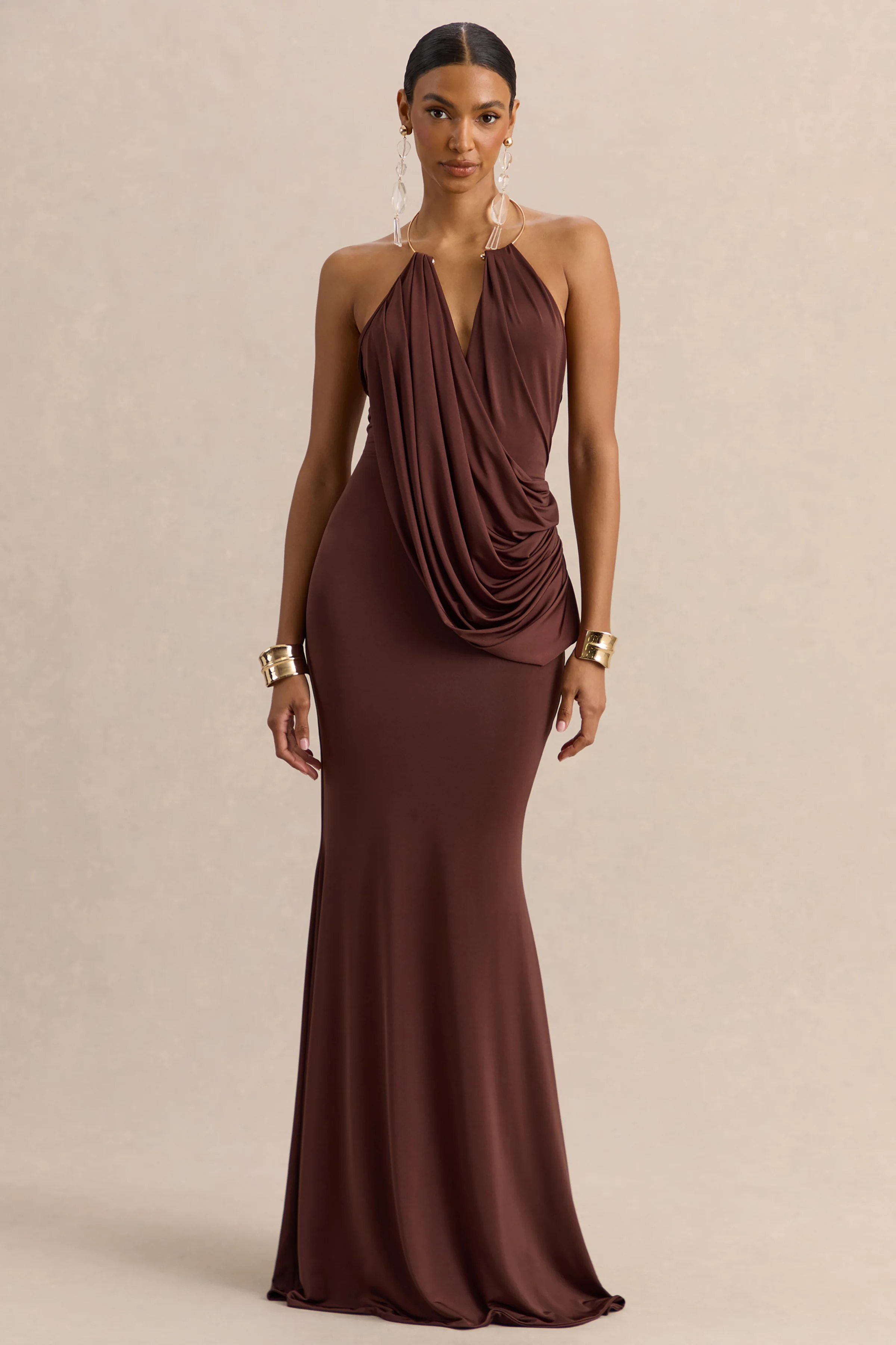 Chanterra | Bruine Halternek Maxi Jurk Met Gedrapeerde Details - Image 3