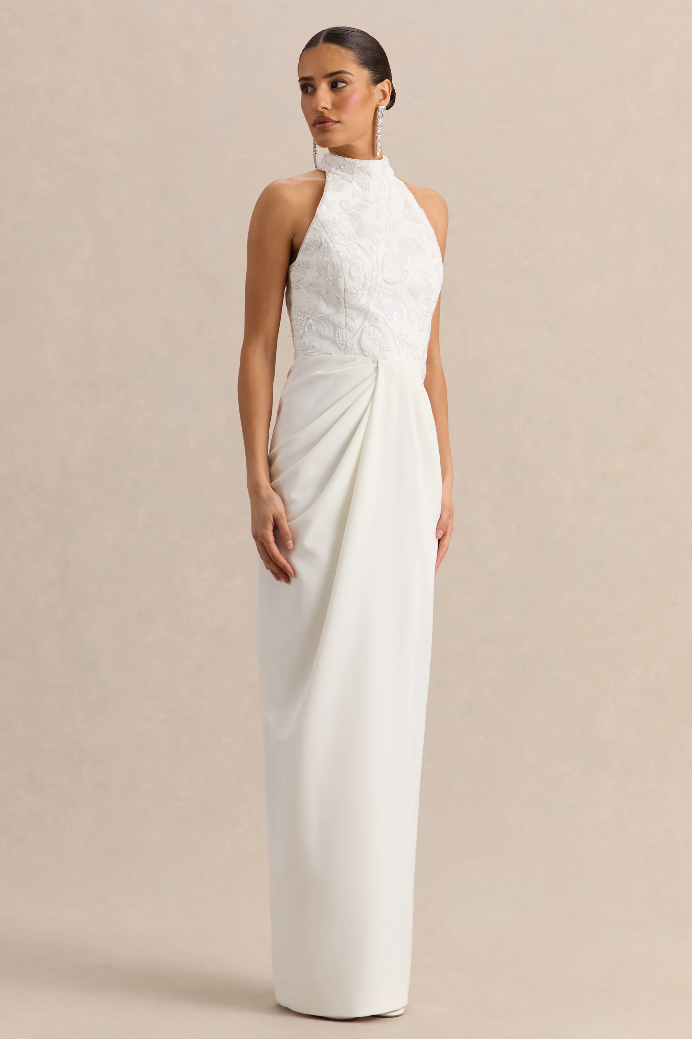 Charlotte | Witte Halternek Maxi Jurk Met Geplooide Details - Image 4
