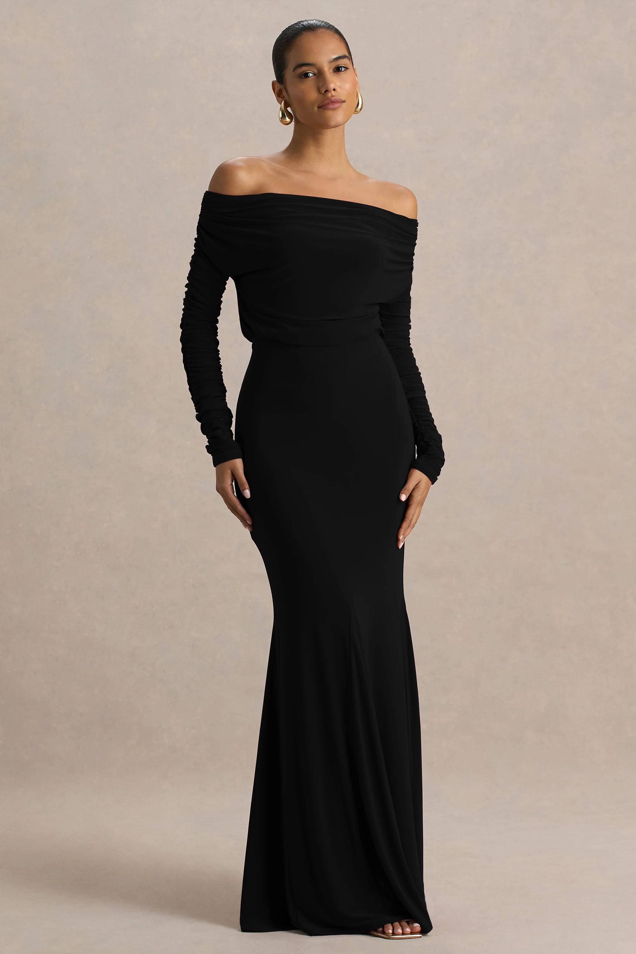 Cilla | Zwart Bardot Nek Maxi Jurk Met Gerimpeld Details - Image 4