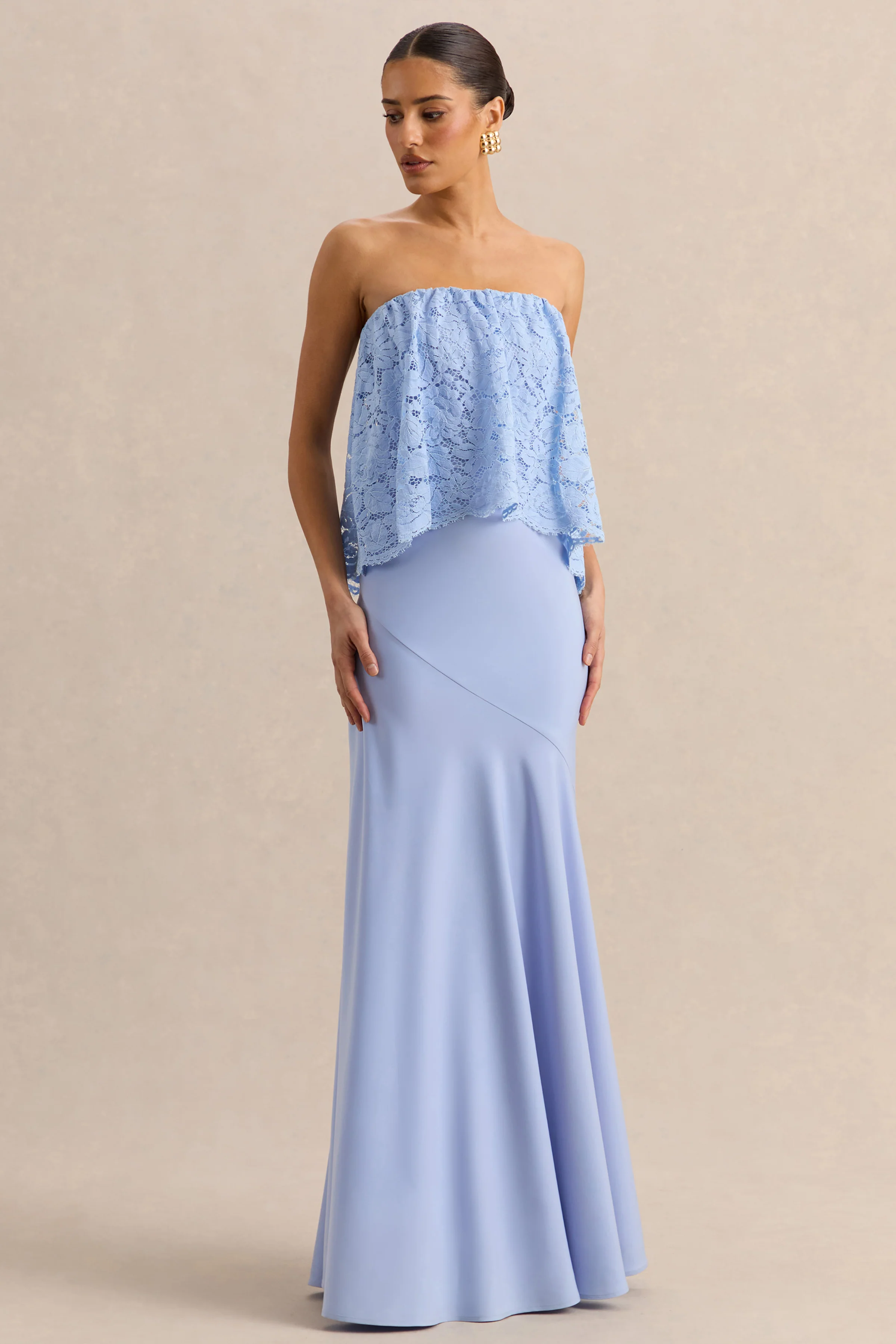 Clemency | Poederblauwe Kanten En Satijnen Bandeau Maxi Jurk