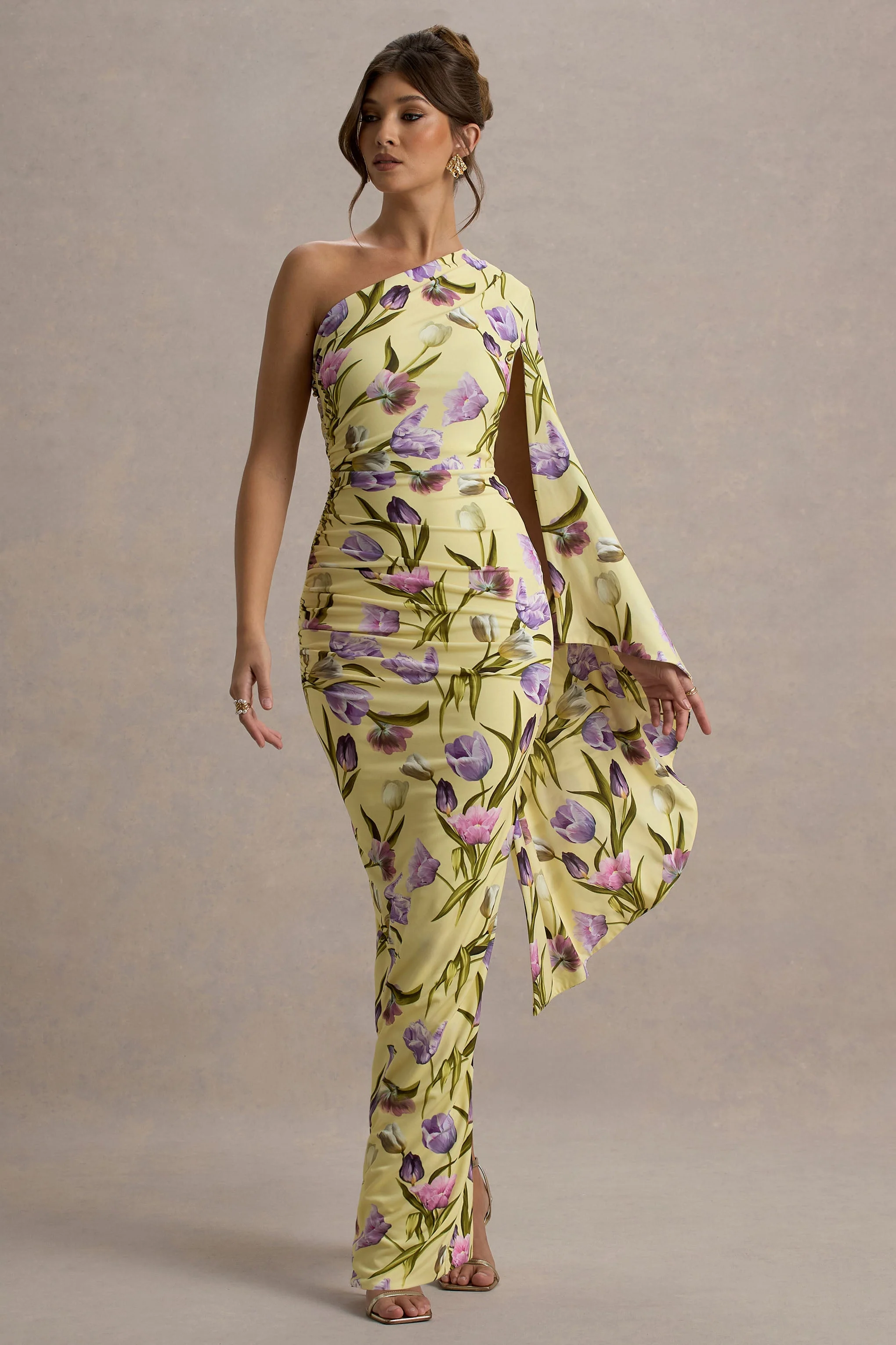 Clementina | Tulpen Bloemenprint Maxi Jurk Met Asymmetrische Cape Mouwen - Image 5