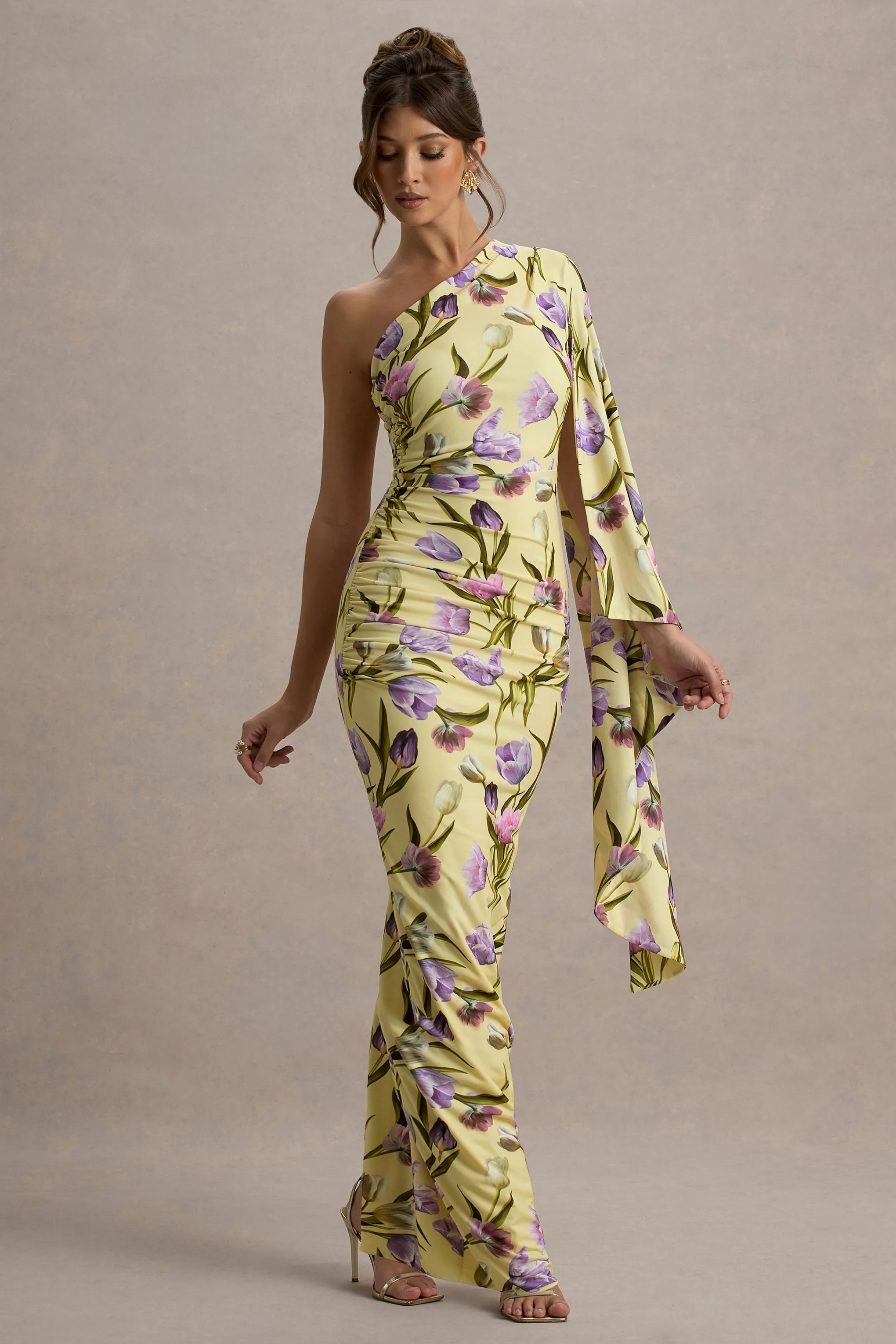 Clementina | Tulpen Bloemenprint Maxi Jurk Met Asymmetrische Cape Mouwen - Image 6