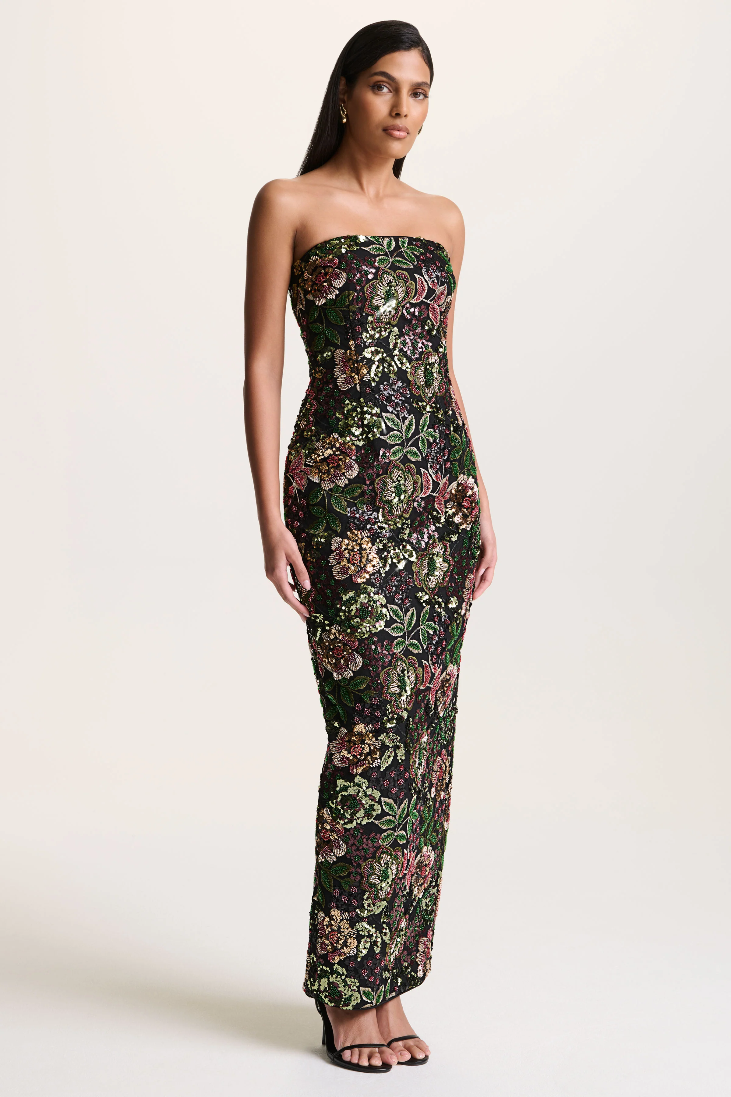 Cora | Zwarte Mesh En Pailletten Bandeau Maxi Jurk Met Cape - Image 8