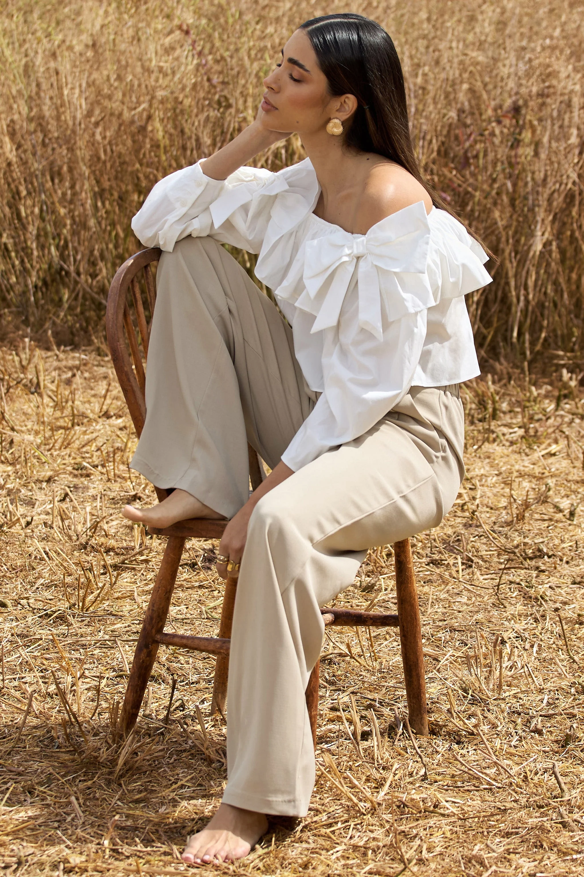 Cove | Witte Bardot Ruches Top Met Pof Mouw En Strik Detail - Image 2