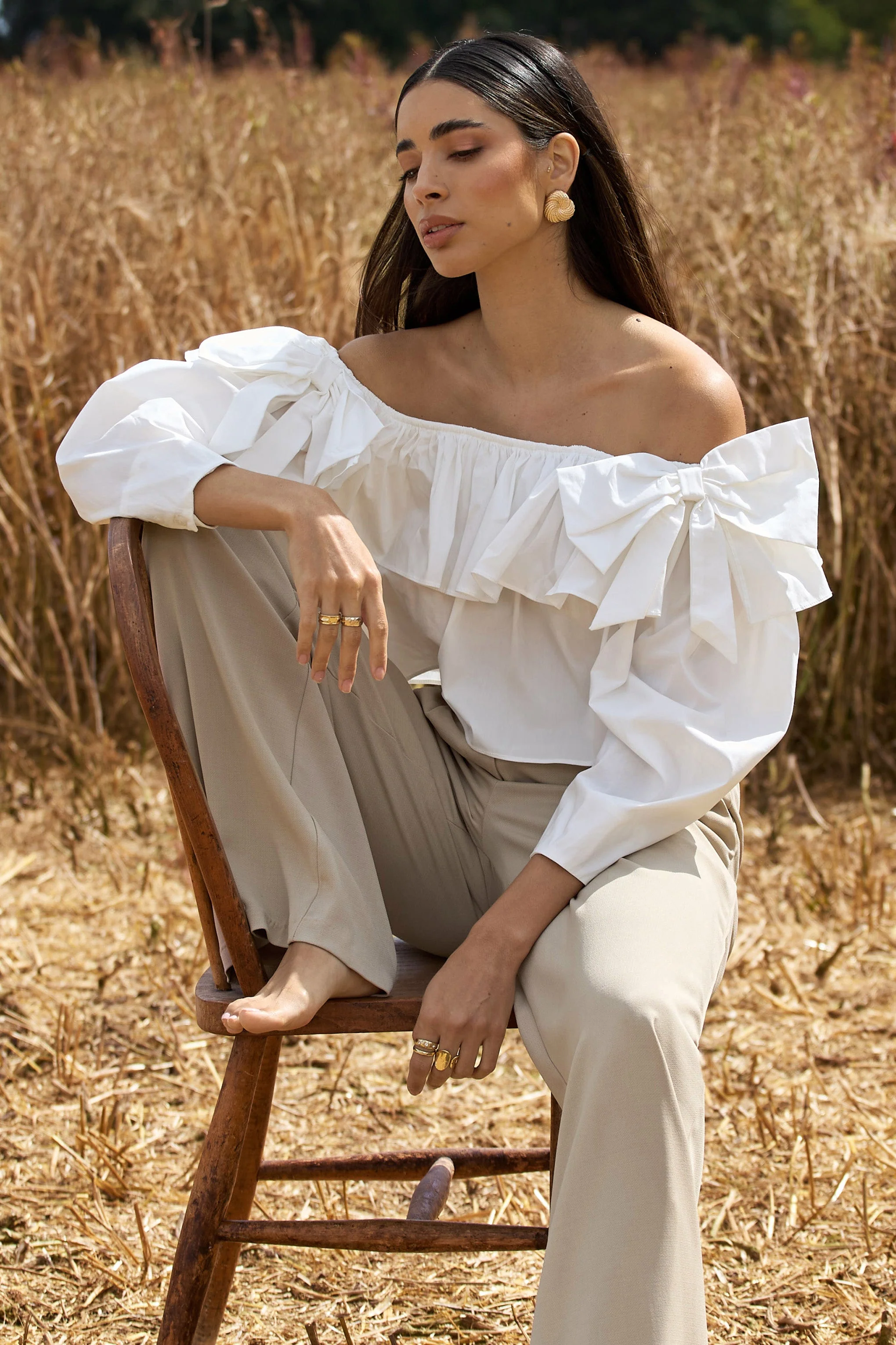 Cove | Witte Bardot Ruches Top Met Pof Mouw En Strik Detail - Image 3