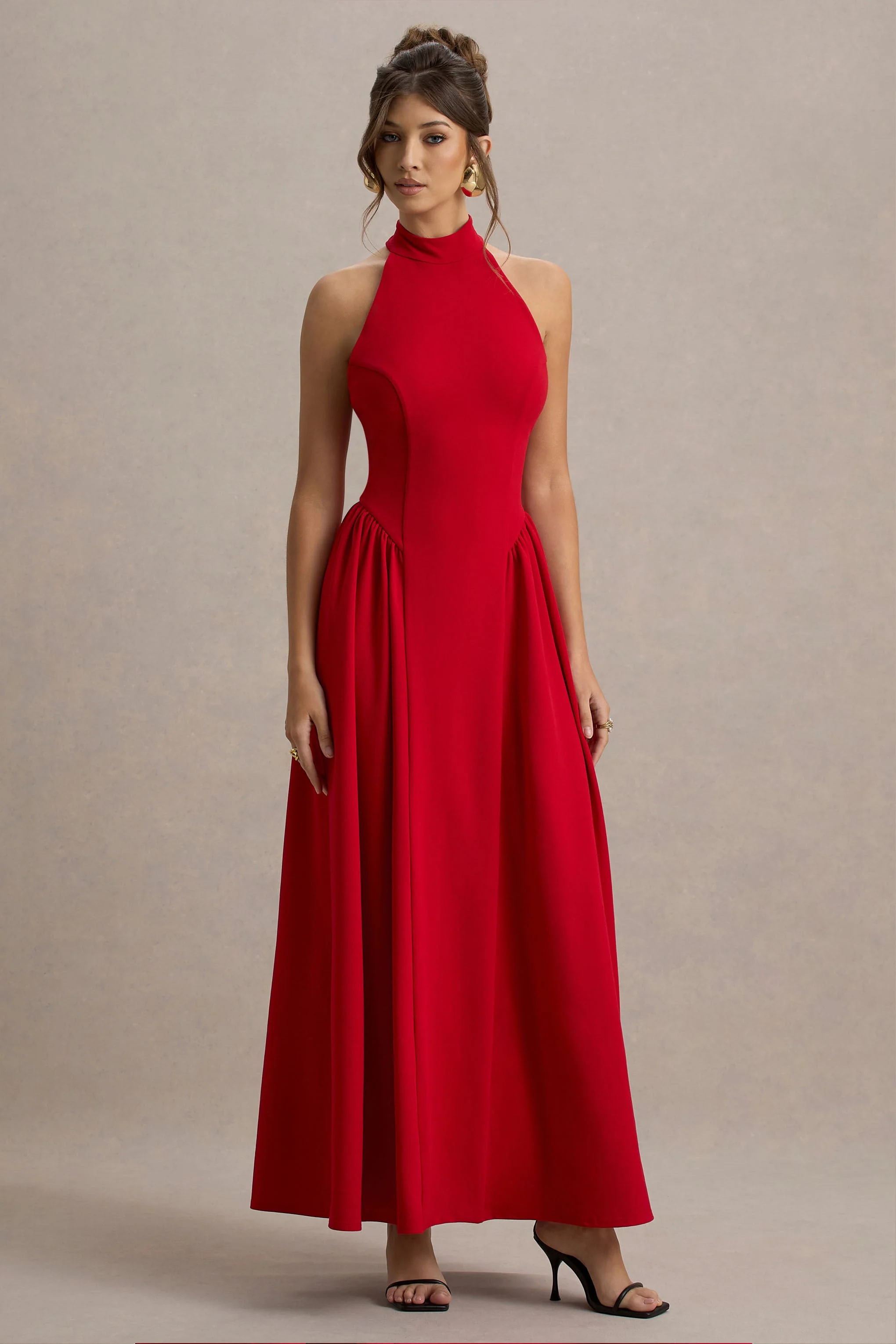 Cynthia | Rode Hoge Hals Maxi Jurk Met Volumineuze Rok