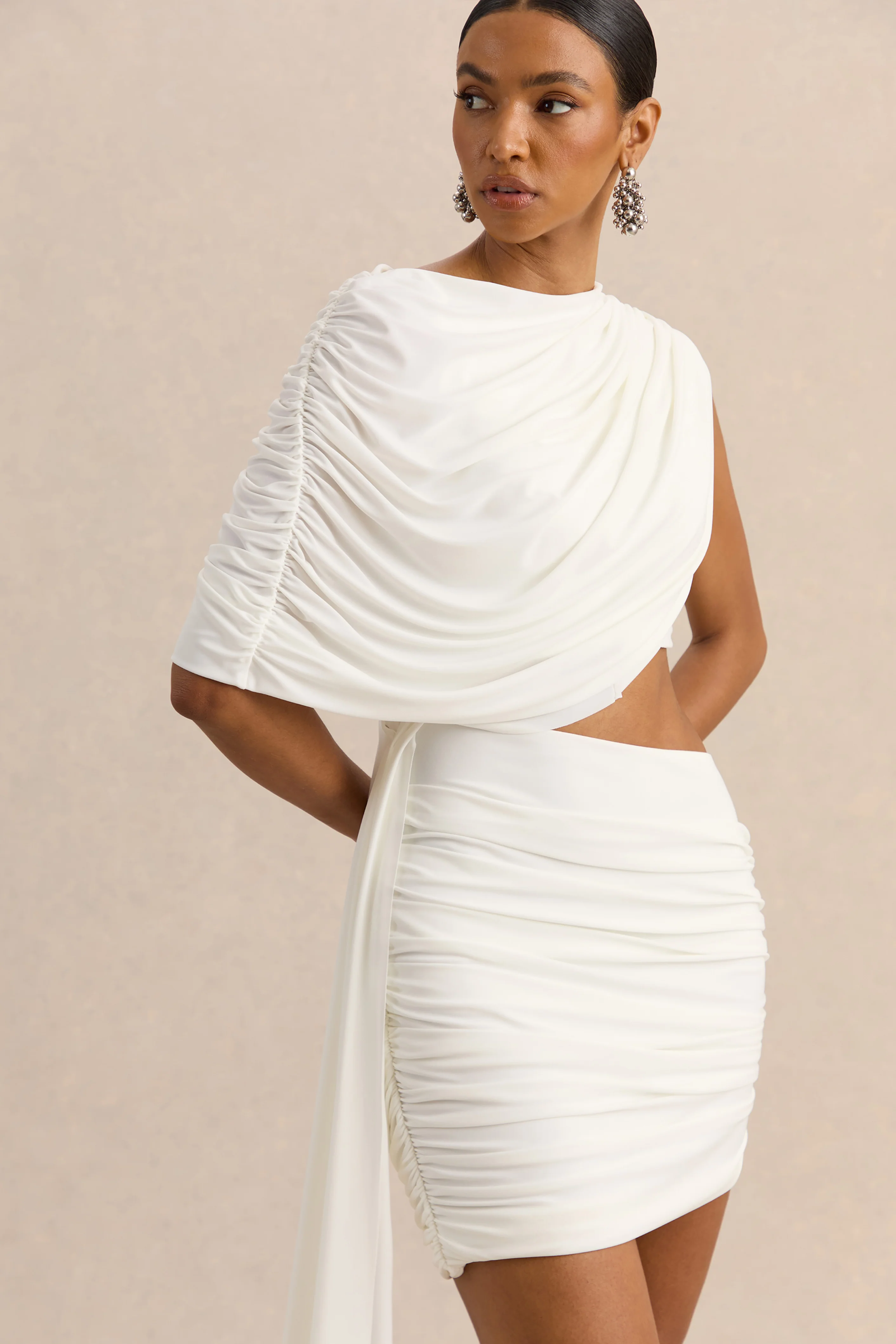 Danellia | Witte Mini Jurk Met Ronde Hals, Cut-Out Detail En Ceintuur - Image 3