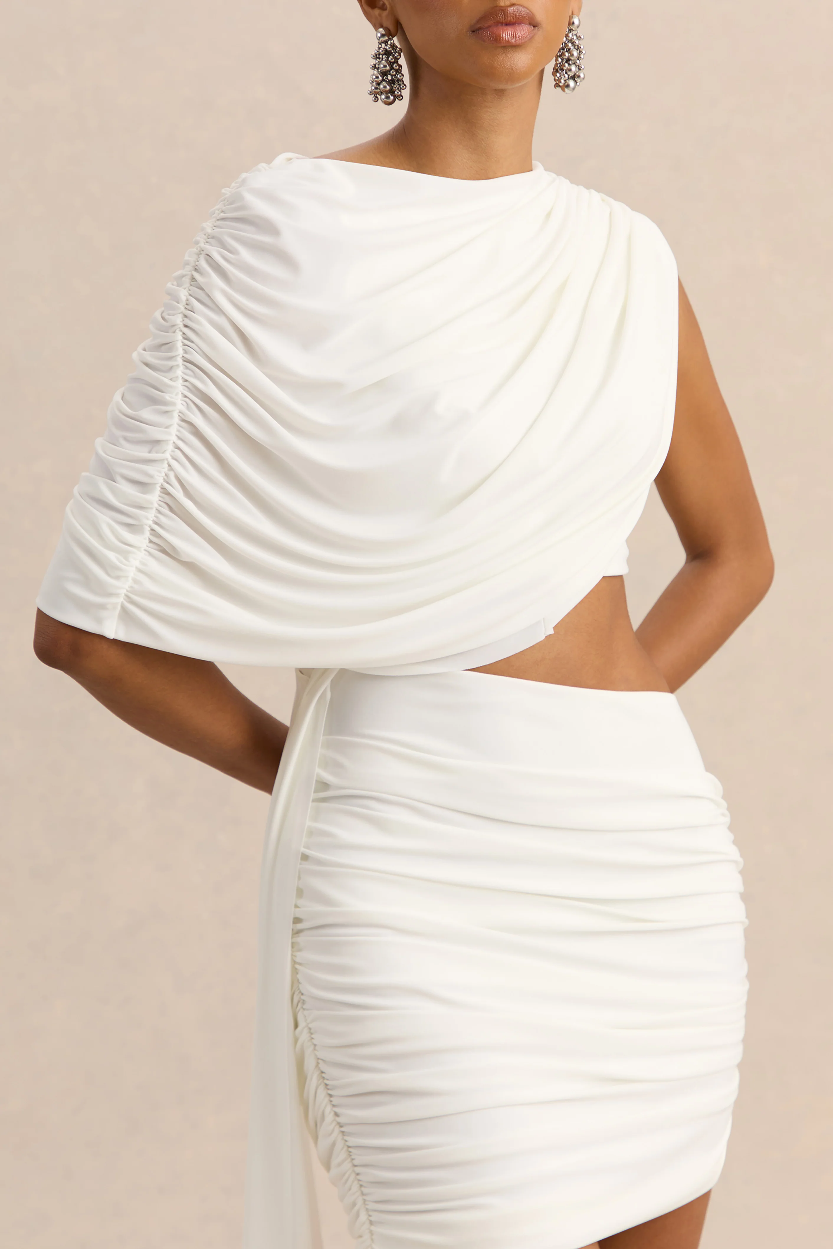 Danellia | Witte Mini Jurk Met Ronde Hals, Cut-Out Detail En Ceintuur - Image 6