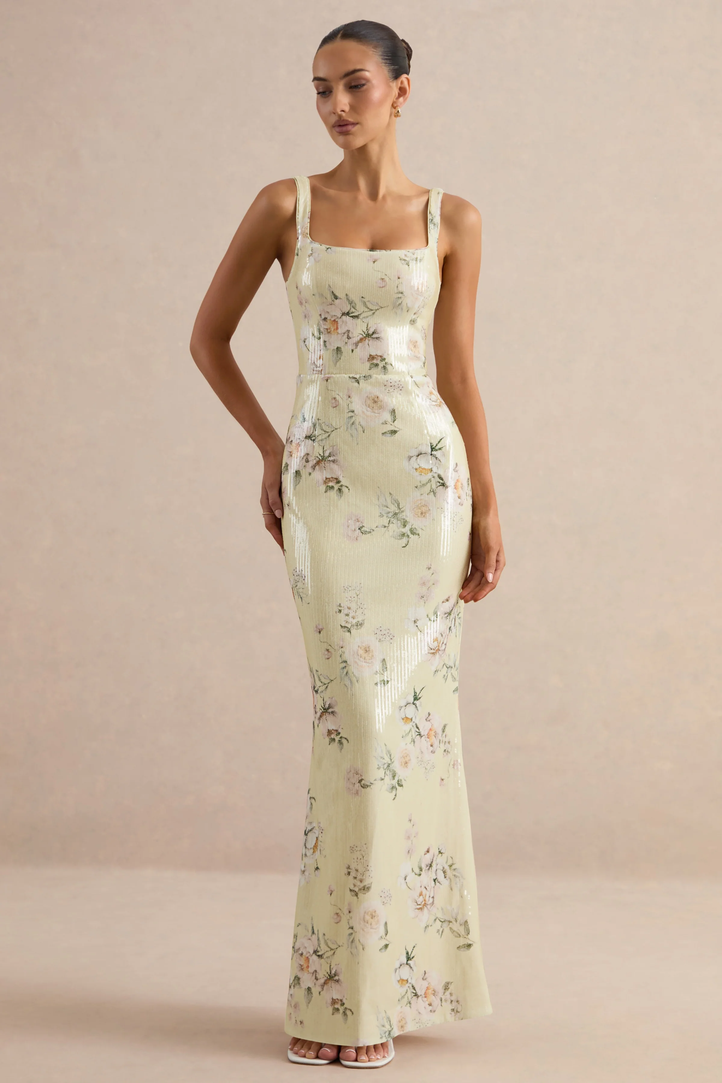 Danette | Gele maxi-jurk met bloemenprint, pailletten en vierkante halslijn