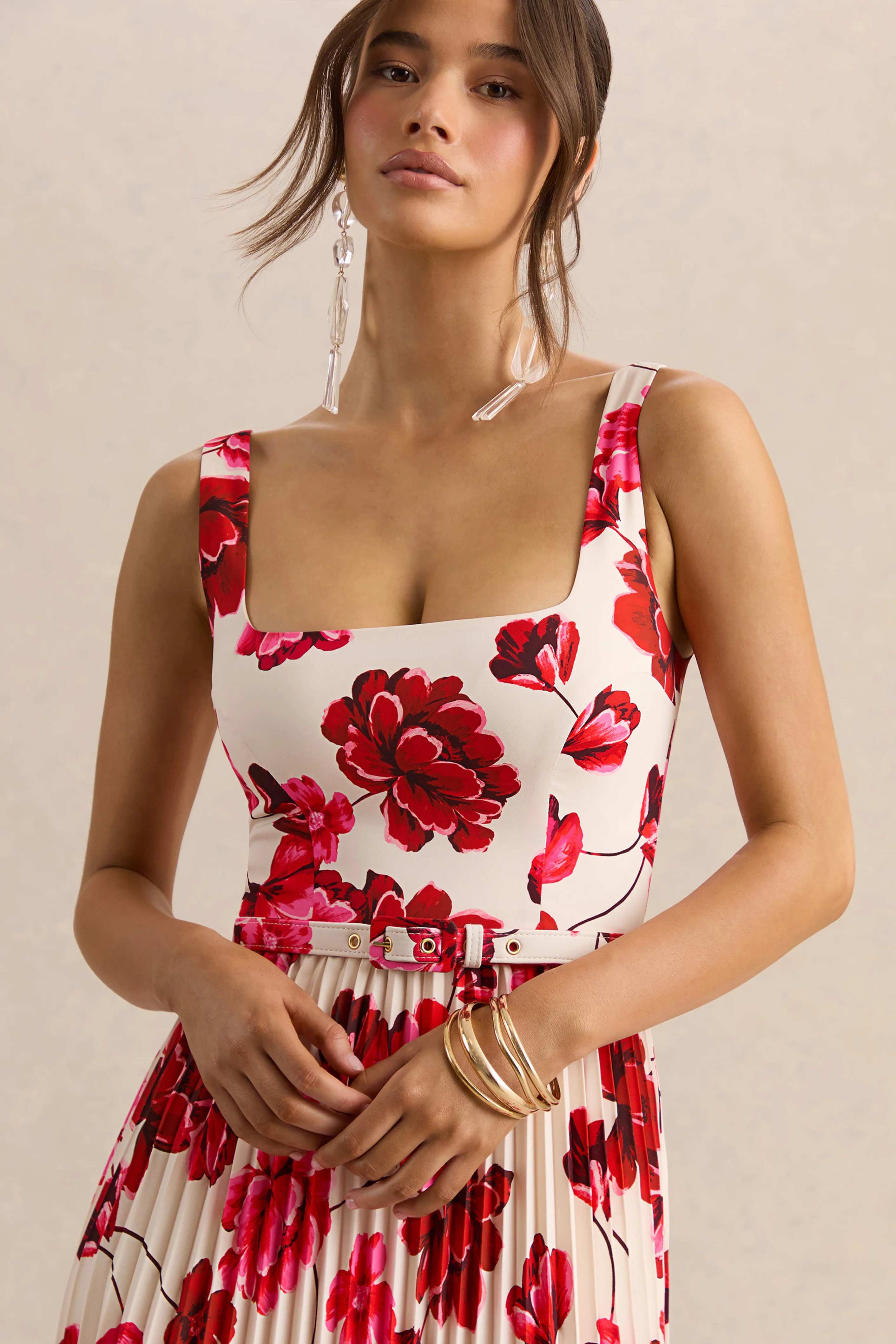 Danika | Felroze Bloemenprint Maxi Jurk Met Vierkante Hals, Ceintuur En Geplooide Rok - Image 3