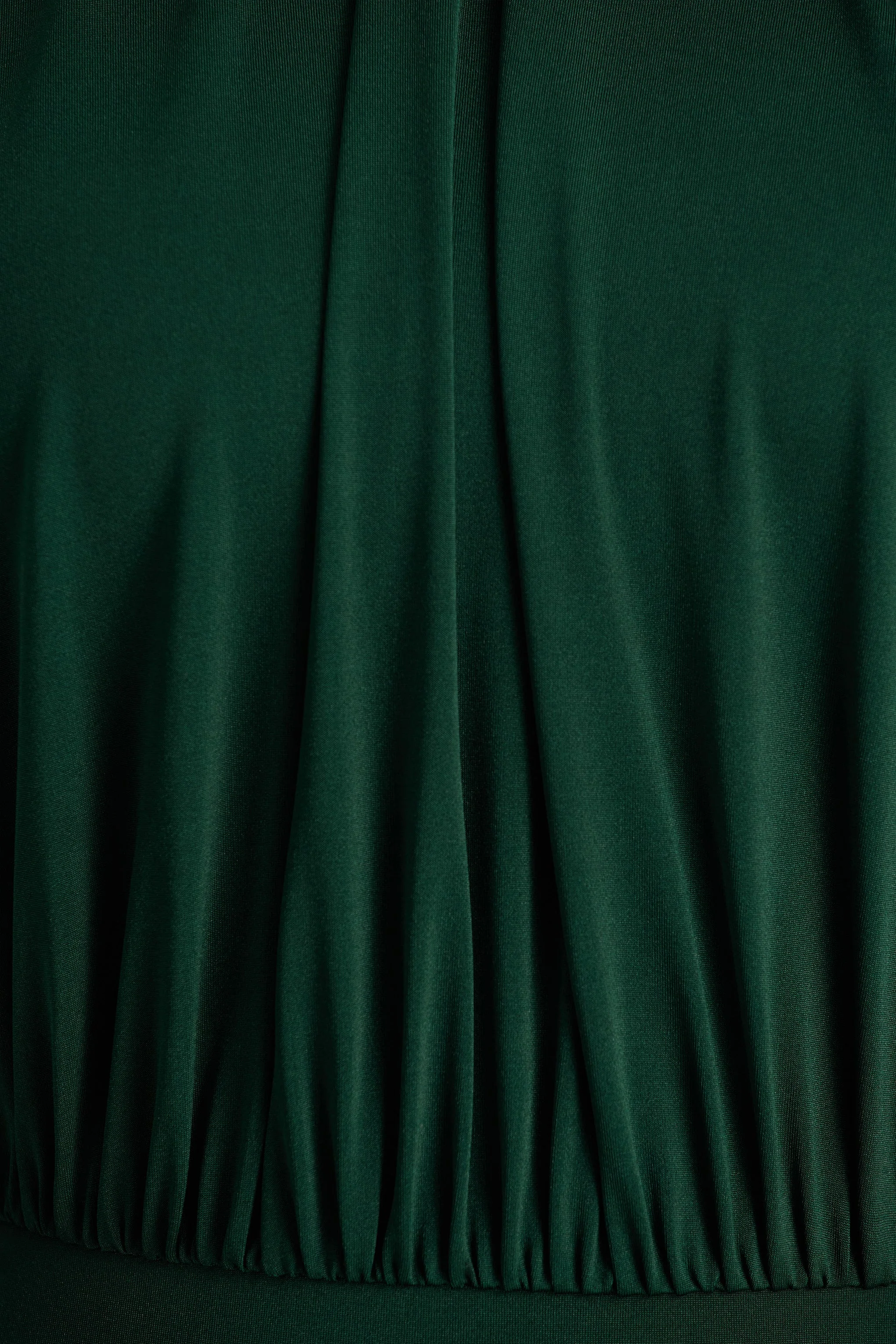 Darielle | Flessengroene Hoge Hals Maxi Jurk Met Cape Mouwen - Image 6